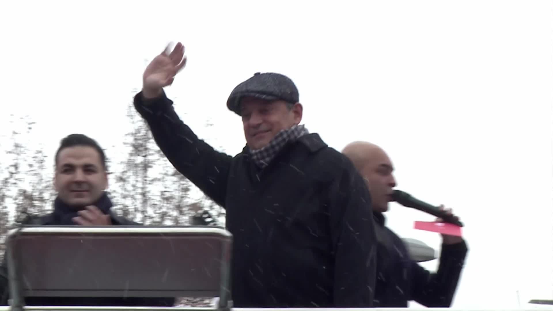 CHP'nin "Millet İradesine Sahip Çıkıyor" mitingi.... Özgür Özel: "AK Parti 15 yıldır Çankırı'yı bir başına çaresiz bıraktı"