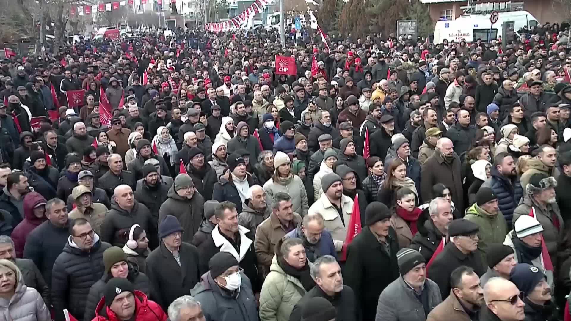CHP yılın ilk mitingini -4 derecede, yüzde 2 oy aldığı Çankırı’da yaptı