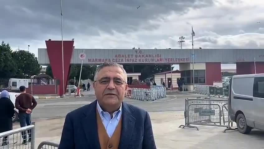 Sezgin Tanrıkulu Silivri'de tutuklu bulunanları ziyaret etti: "Mutlaka bu rejimi değiştireceğiz, Türkiye’yi demokrasiyle, adaletle ve barışla buluşturacağız"