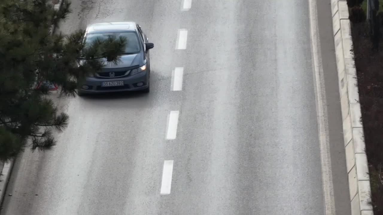 Kırıkkale’de dron destekli trafik denetimi: Kaçmaya çalışan sürücüye 3 bin 965 lira ceza