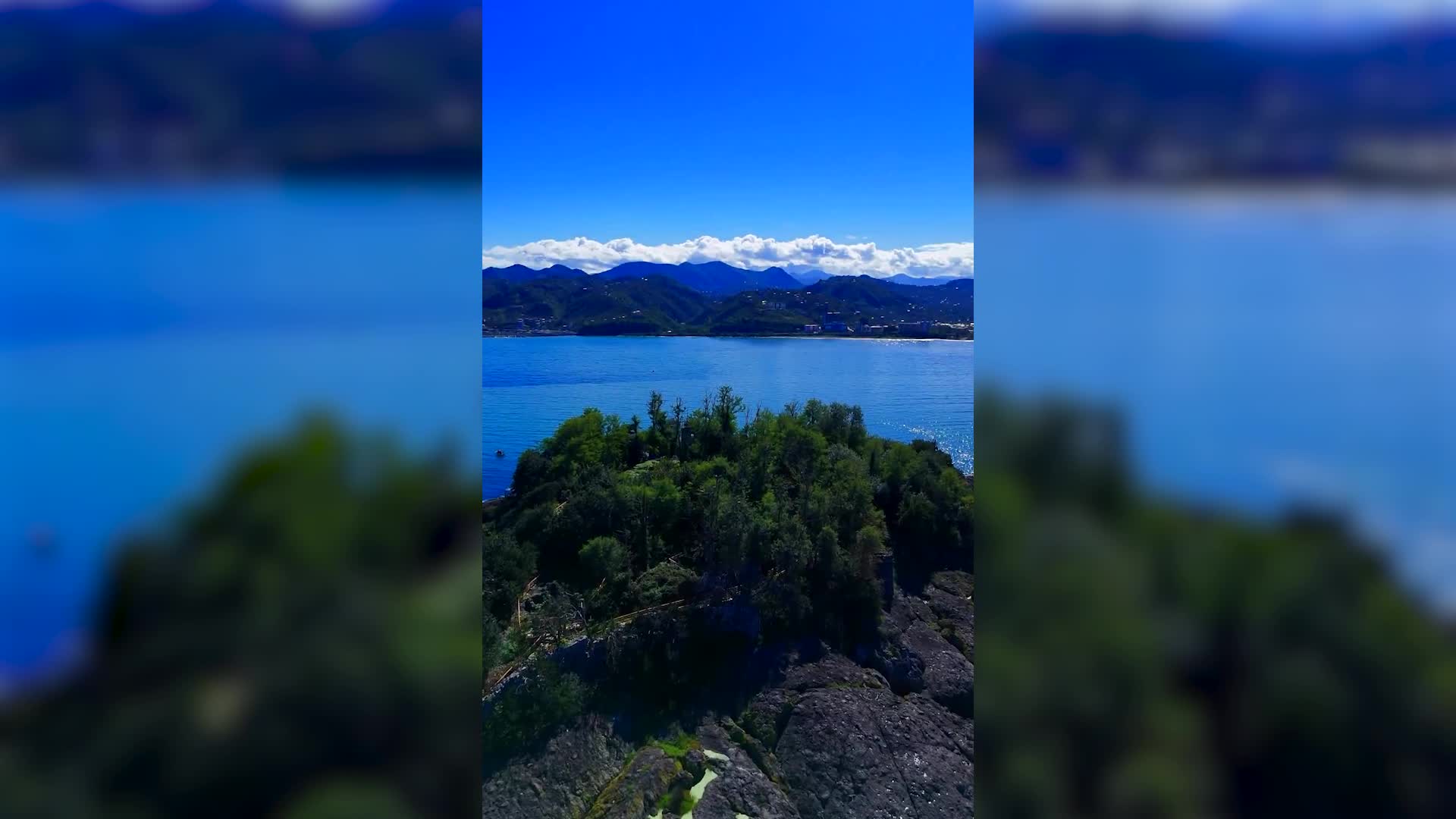 Vali, ocak soğuğunda denize girdi... Giresun Valisi Serdengeçti, Giresun Adası’nın tanıtımı amacıyla denize girip yarım saat yüzdüğü anları sosyal medya hesabından paylaştı