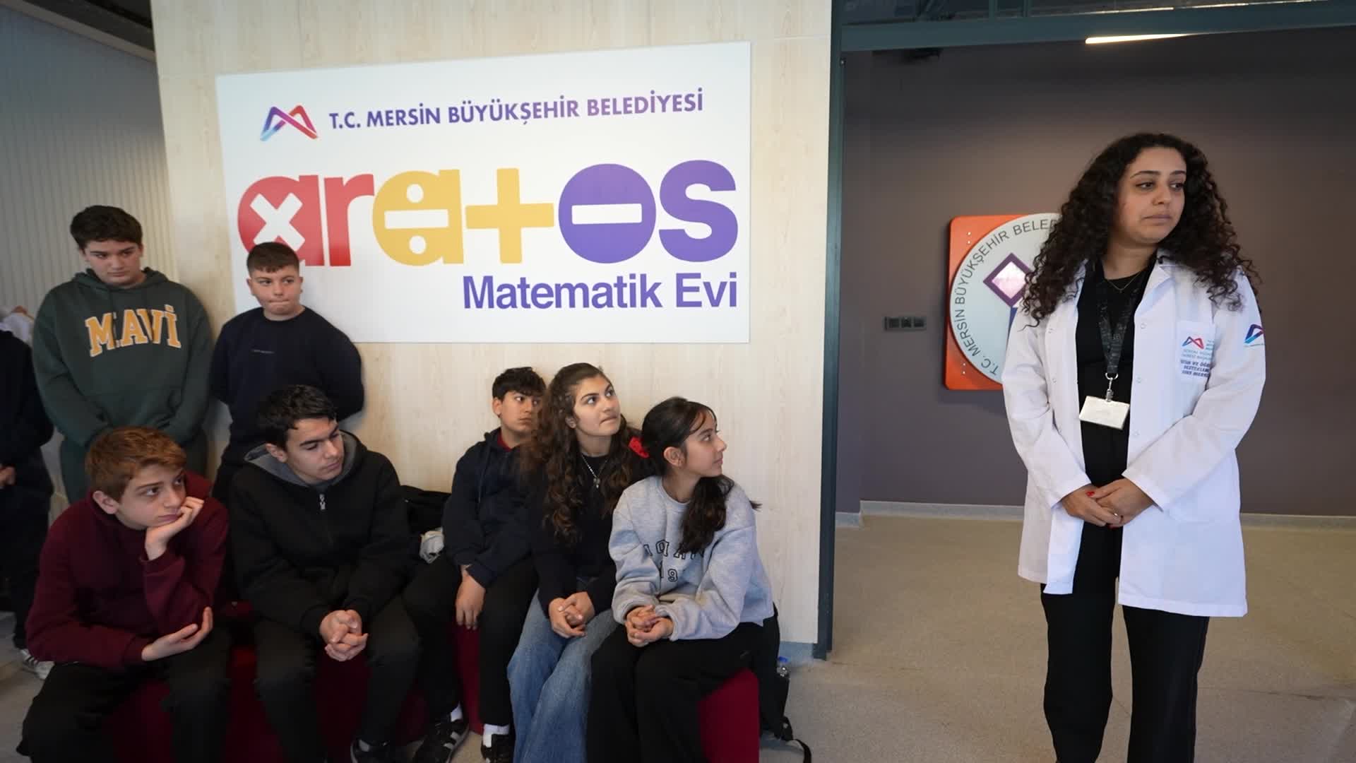 Mersin Büyükşehir Belediyesi'nin Aratos Matematik Evi, ilk yılında binlerce öğrenciyi ağırladı