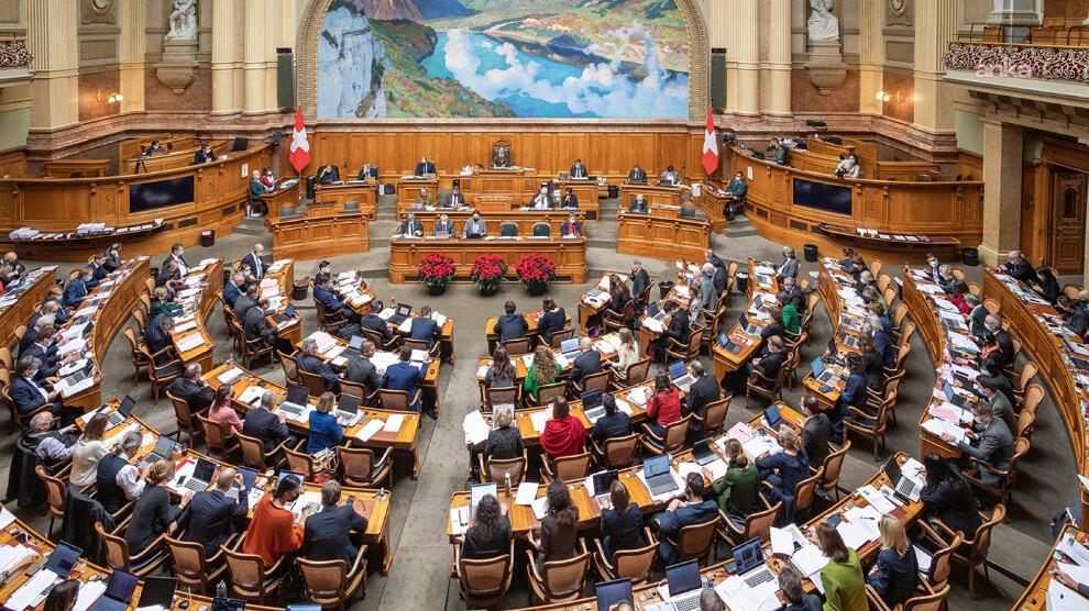 İsviçre, Maduro’nun ülkedeki mal varlıklarını dondurdu
