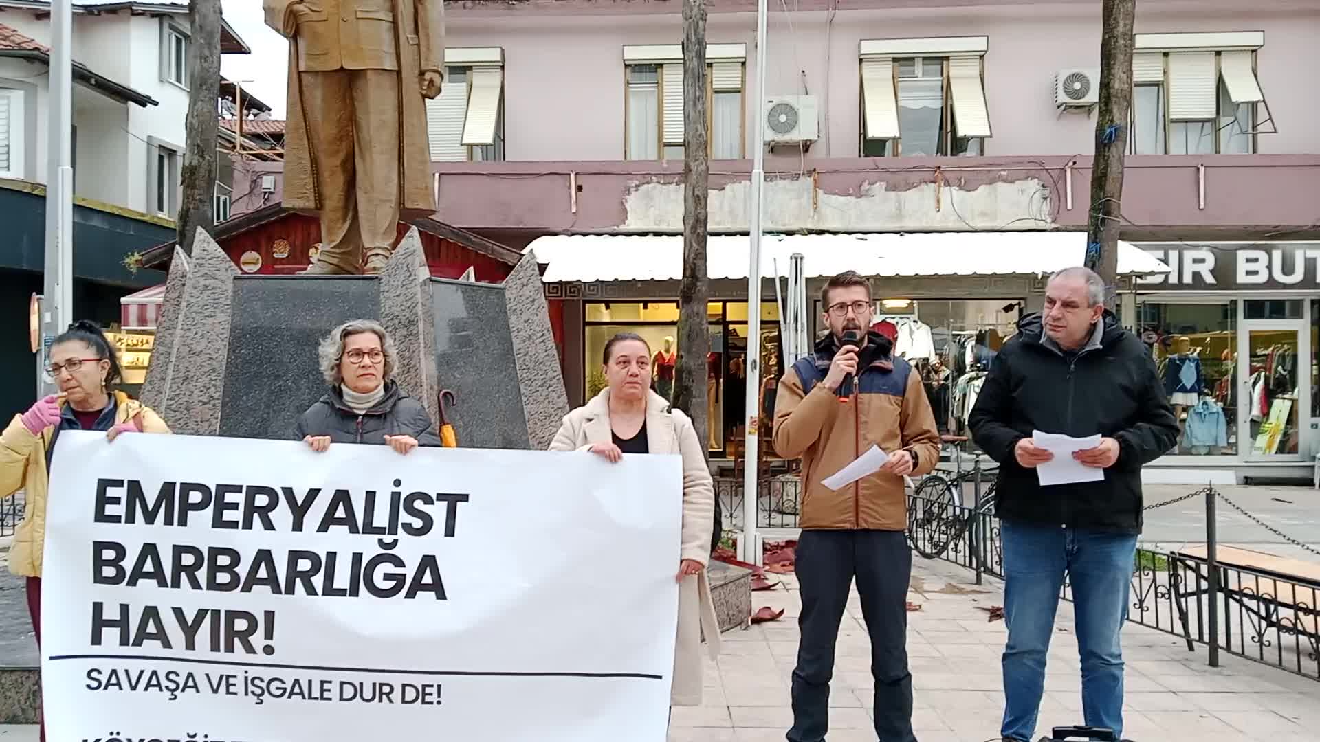 Köyceğiz’de ABD’nin Venezuela’ya yönelik saldırısına protesto