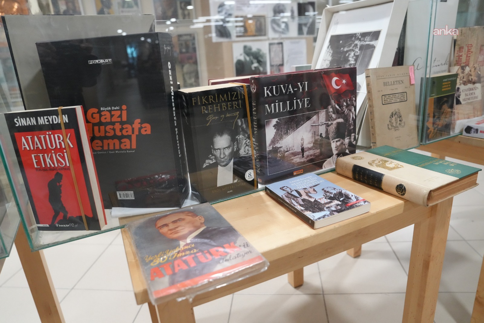 Cumhuriyet tarihine tanıklık eden sergi Kartal’da açıldı
