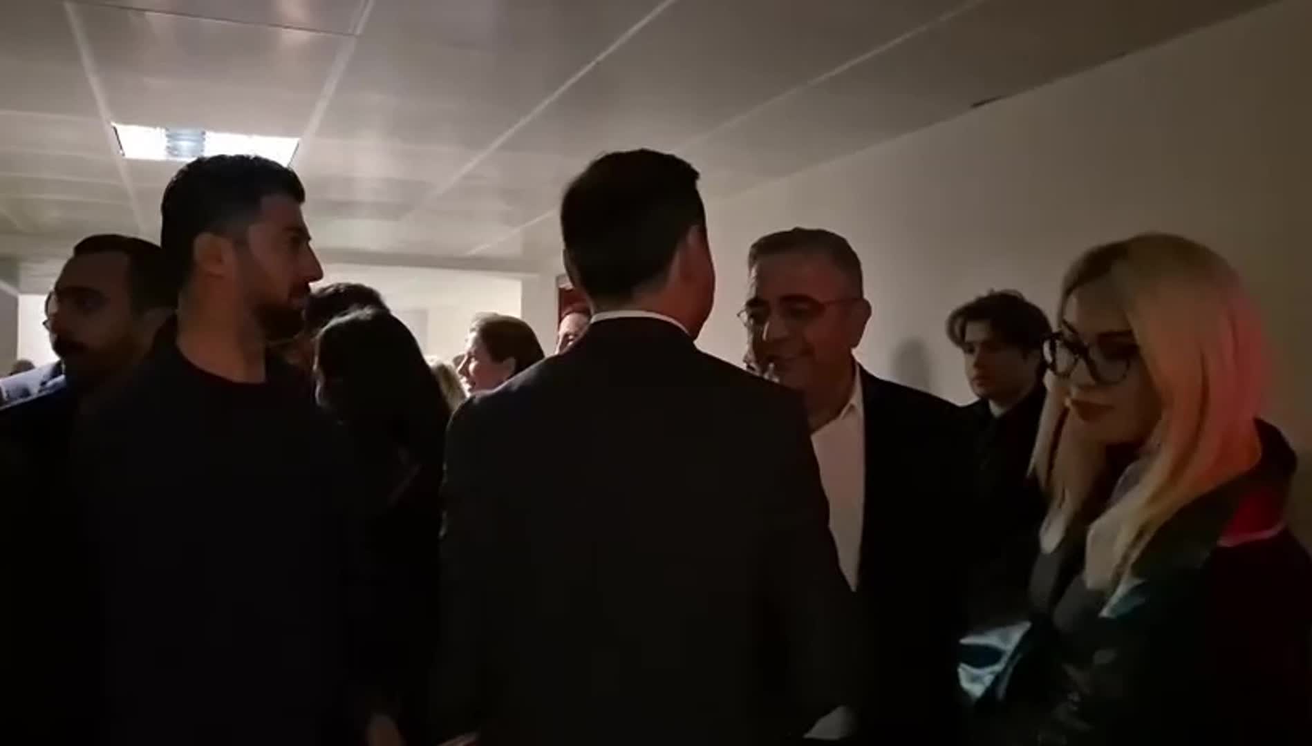 2023'te yapılan CHP İstanbul İl Kongresiyle ilgili dava başladı... Özgür Çelik, İnan Güney ve Rıza Akpolat salon girişinde alkışlarla karşılandı
