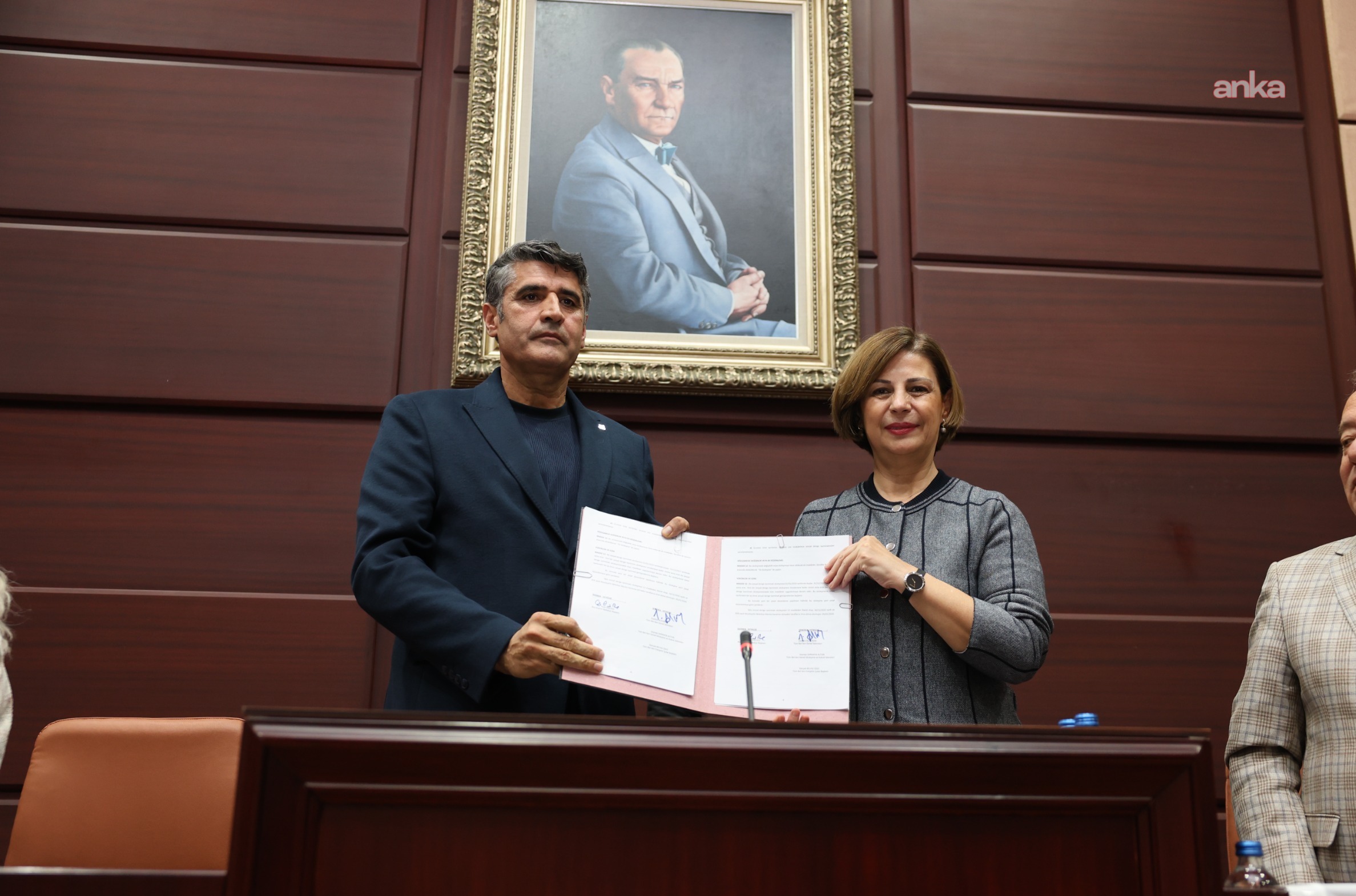 Eskişehir Büyükşehir Belediyesi’nde sözleşme sevinci