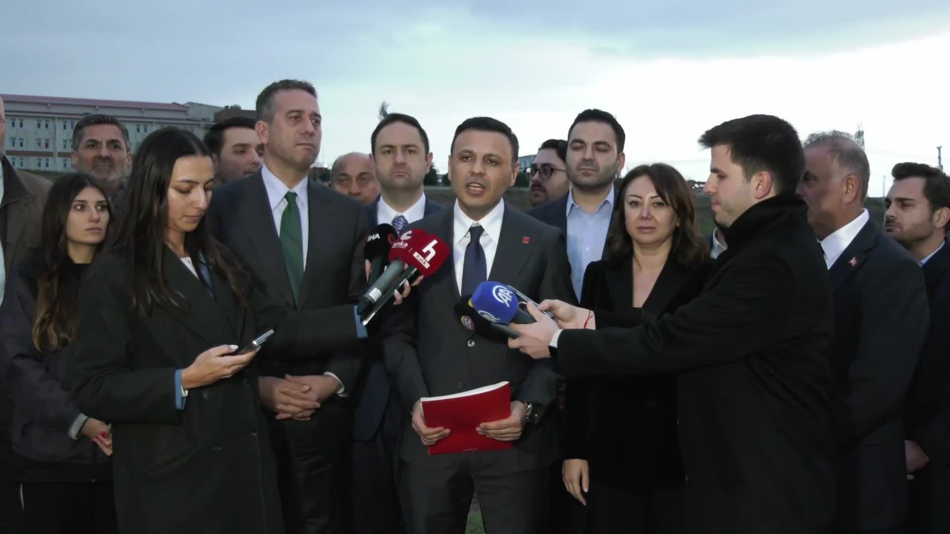 CHP İstanbul 38. İl Kongresi davası... Özgür Çelik: "Cumhuriyet Halk Partisi bir yıldır 360 derecelik saldırı altında"