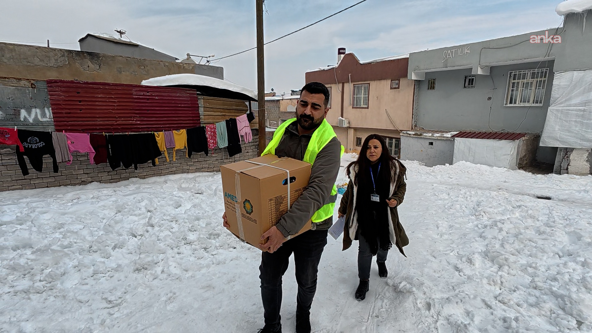 Diyarbakır’da kış koşullarından etkilenen hanelere gıda desteği