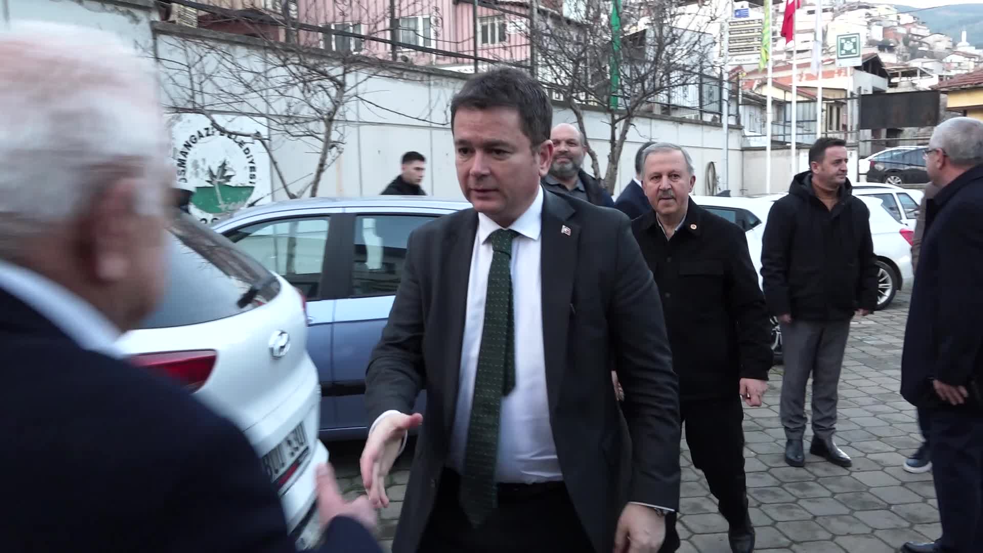 Osmangazi Belediye Başkanı Aydın: “Vatandaşlarımızı yerinde dinliyor, geri bildirimleri alıyor ve çalışmalarımızı bu doğrultuda düzenliyoruz”