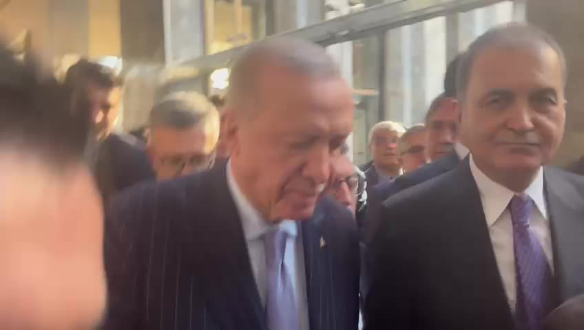 Cumhurbaşkanı Erdoğan'dan "Maduro'ya Türkiye teklifi" yanıtı: "Öyle bir şey yok"
