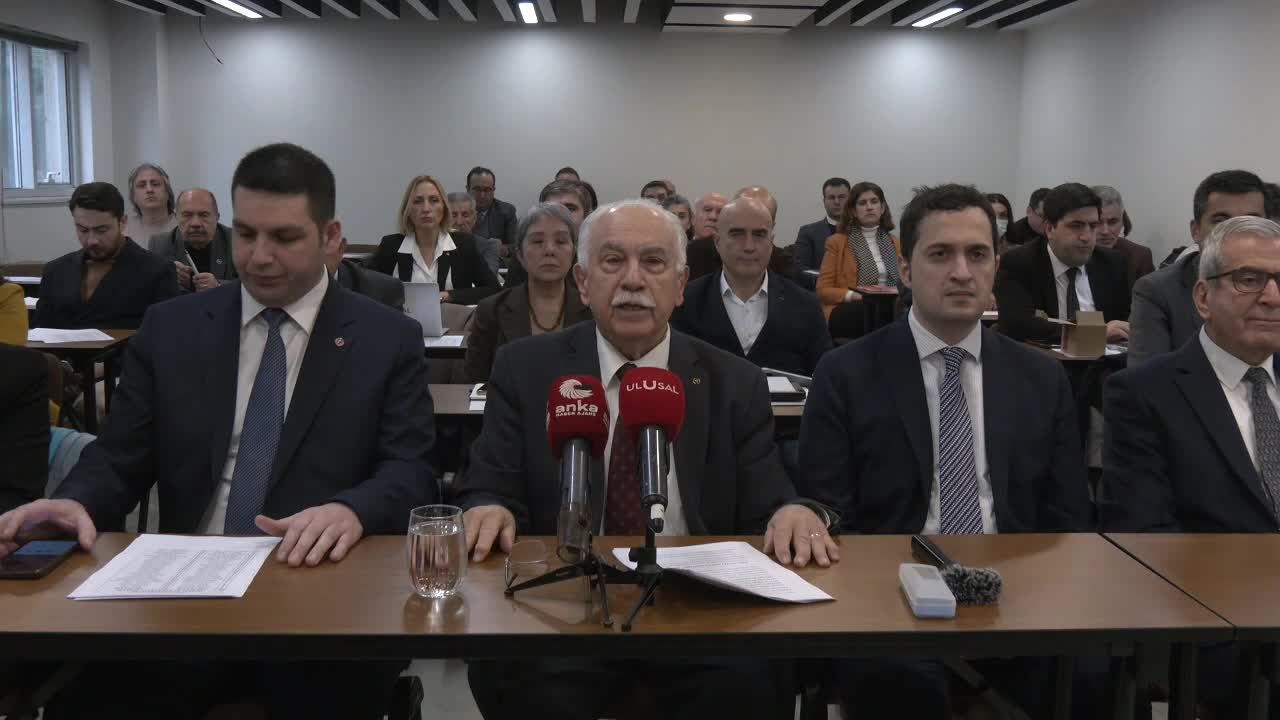 Doğu Perinçek: Venezuela devleti ve Venezuela milleti şu anda Türkiye için de savaşıyor