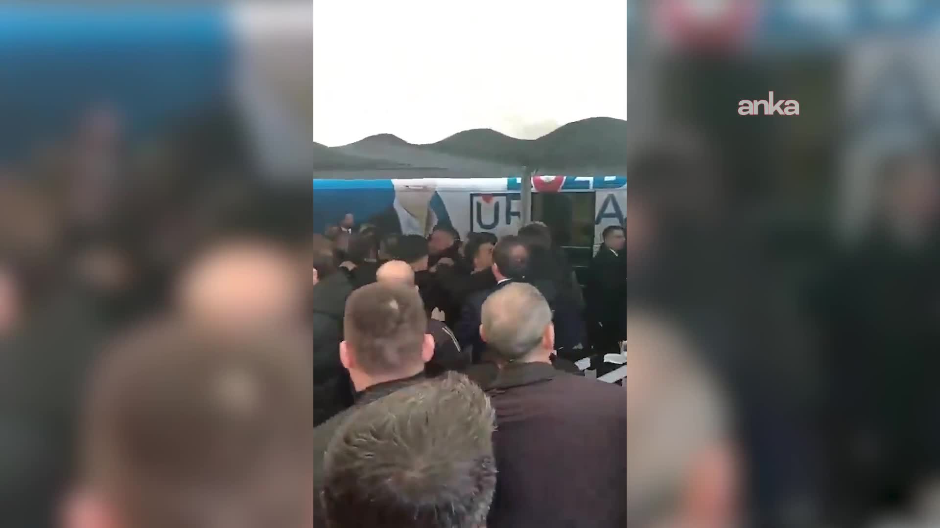 ABD'li Senatör Van Hollen, Mazlum Abdi ile görüştüğünü açıkladı