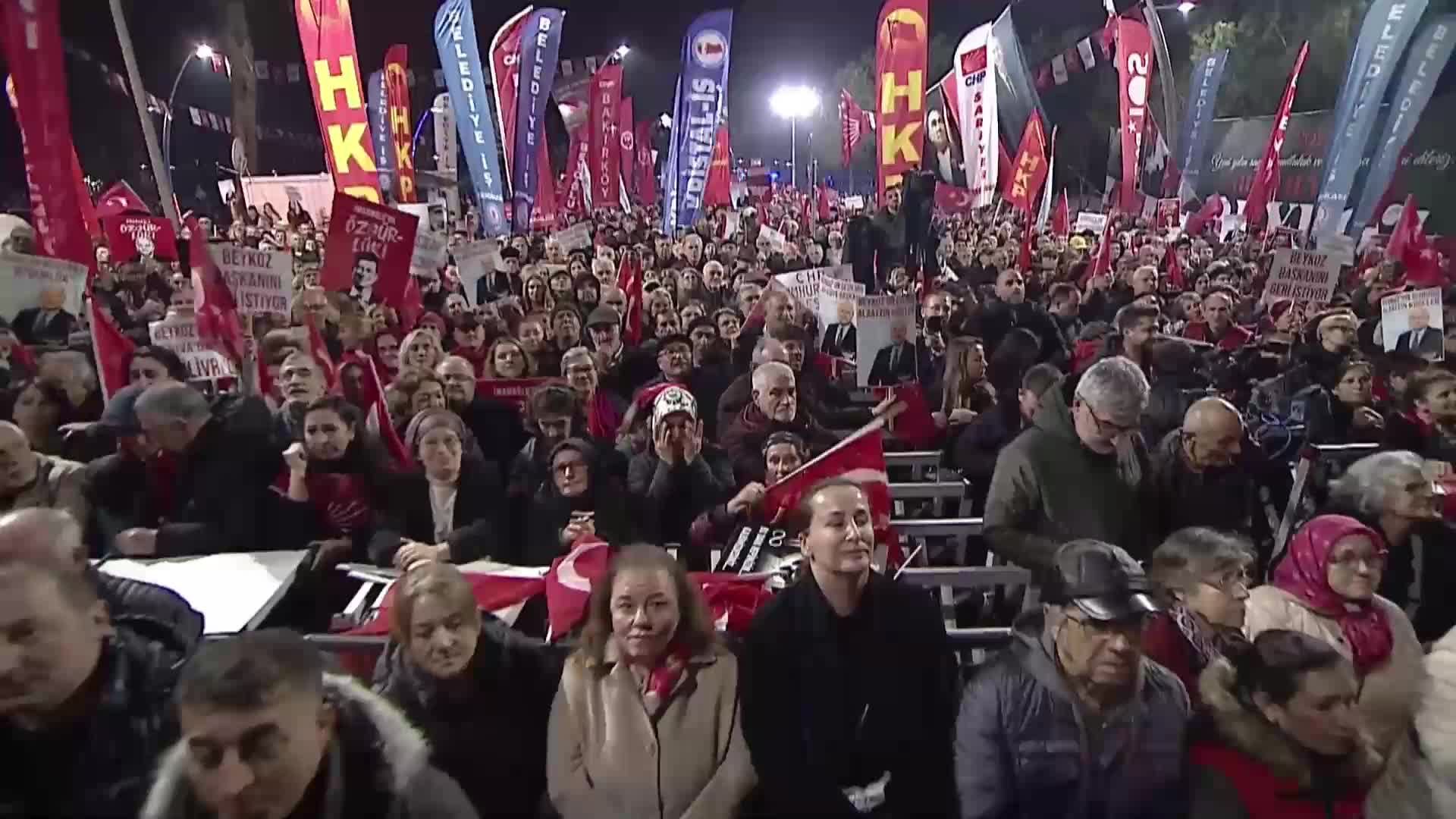 CHP'nin "Millet İradesini Sahip Çıkıyor" mitingi... Alaattin Köseler: "Adil yargılanma hakkı yalnızca şahsım için değil, bu ülkede yaşayan her bir yurttaşın en temel güvencesi olmalıdır"