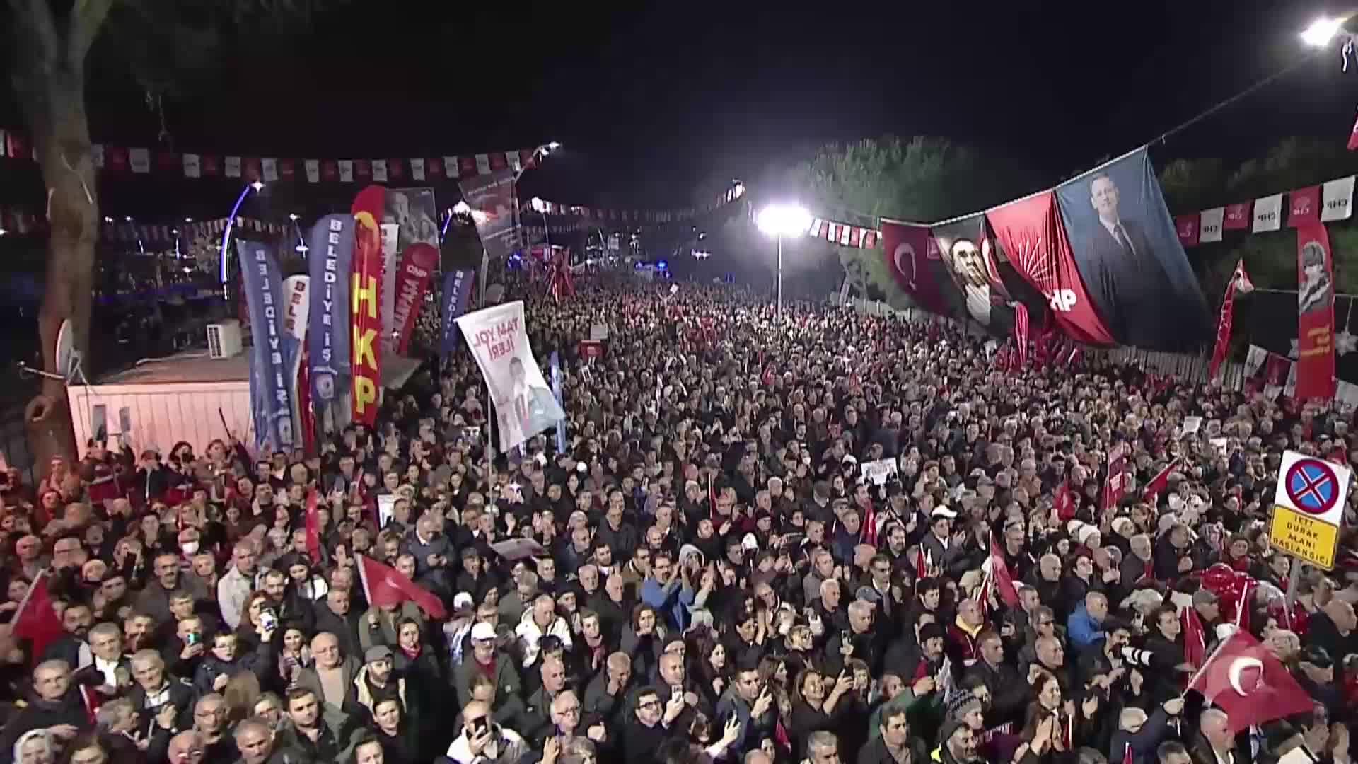 CHP’nin "Milet İradesin Sahip Çıkıyor" mitingi… Özgür Özel: “CHP olarak emekliye düzenleme yapılıp maaşları arttırılana kadar Meclis’i terk etmeyeceğiz”