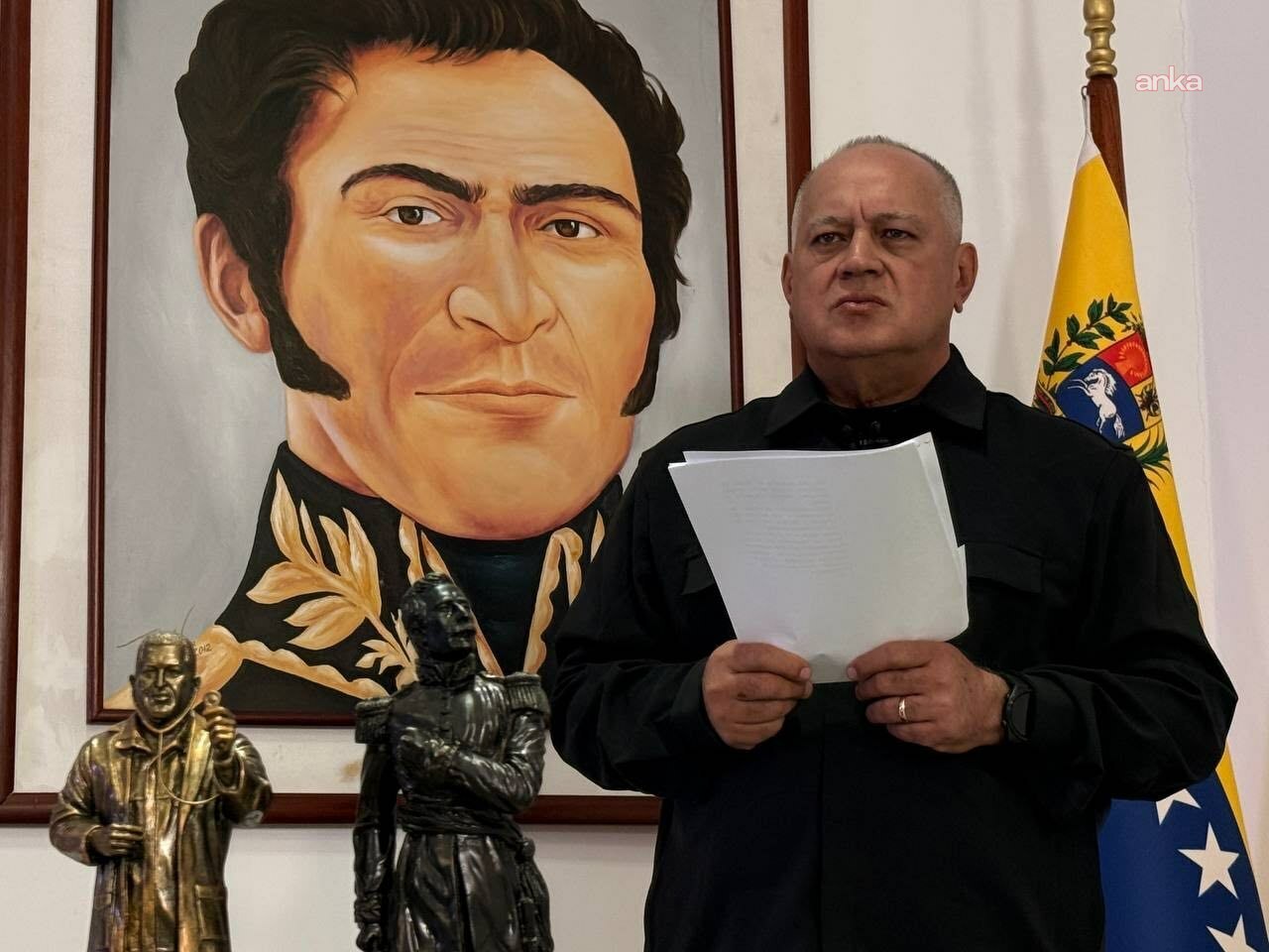Venezuela İçişleri Bakanı Cabello: “Maduro savaş esiridir”