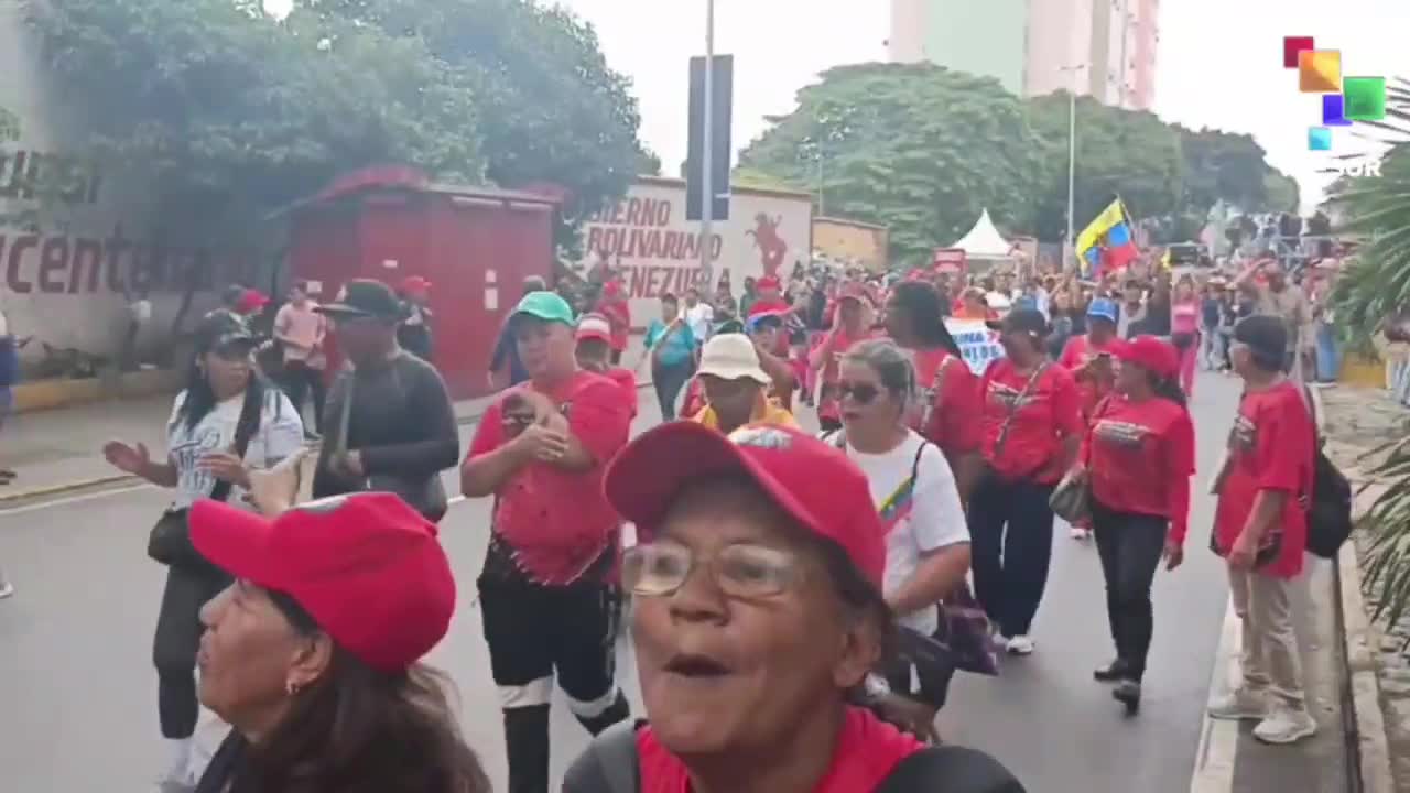 Venezuela’da binlerce kişi ABD saldırısını protesto etti
