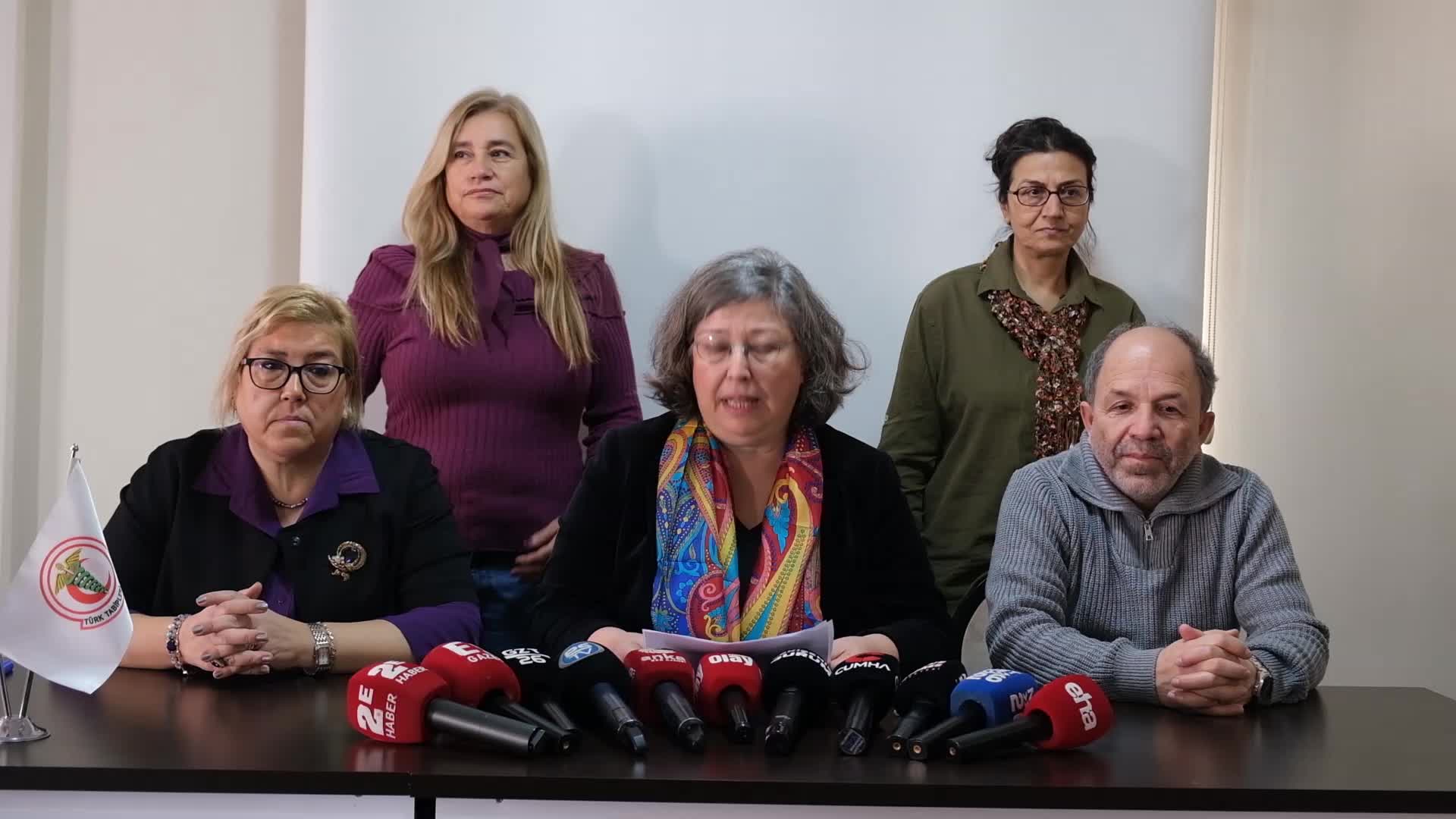 Eskişehir Bilecik Tabip Odası Başkanı Nazan Aksaray: Sağlıkta dönüşüm denilen özelleştirmeci politika toplumun hasta olmasını istemektedir