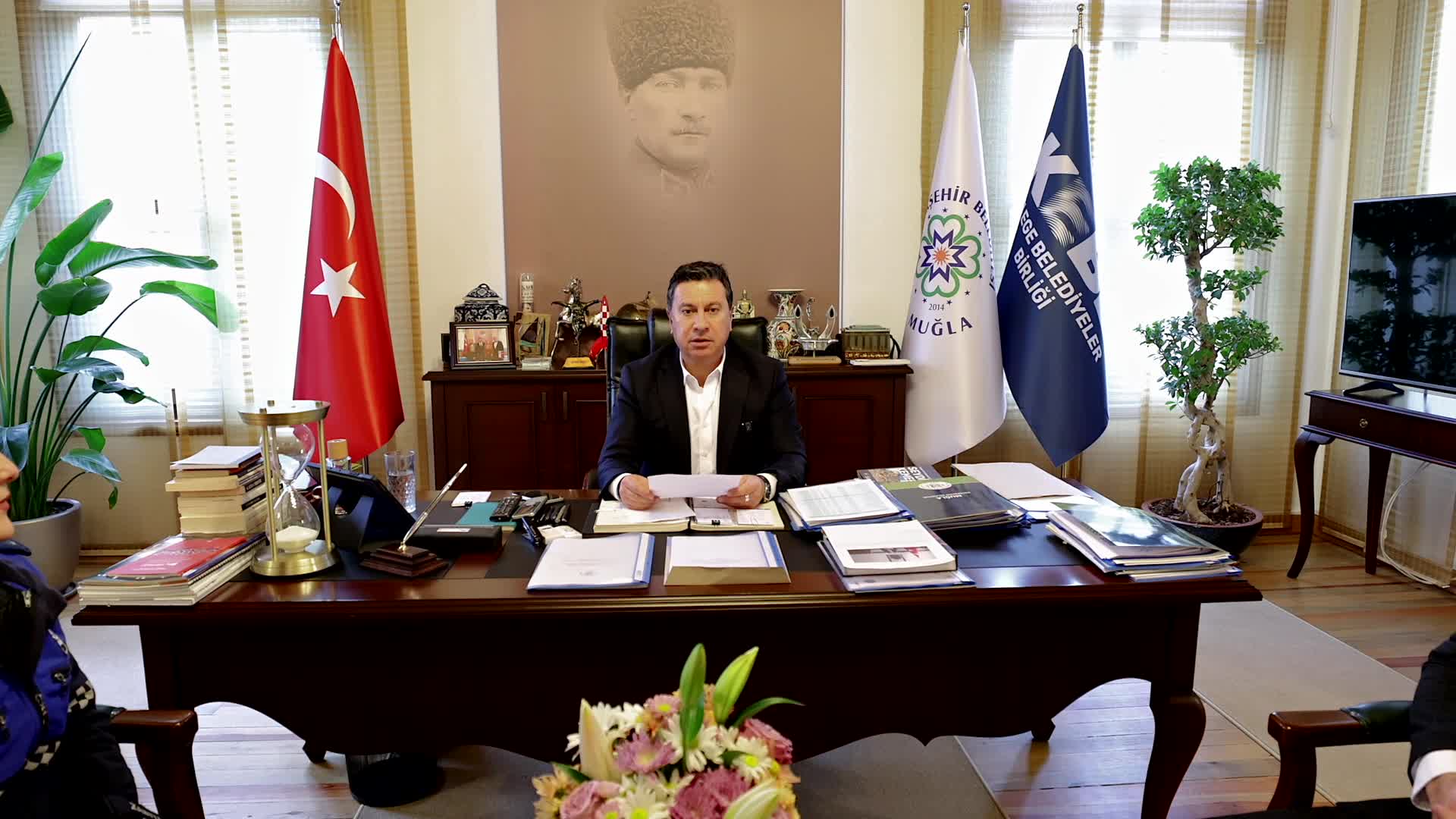 Muğla Büyükşehir Belediyesi Zabıta ve Özel Güvenlik ekiplerinin dikkati ile aranan şahıs yakalandı