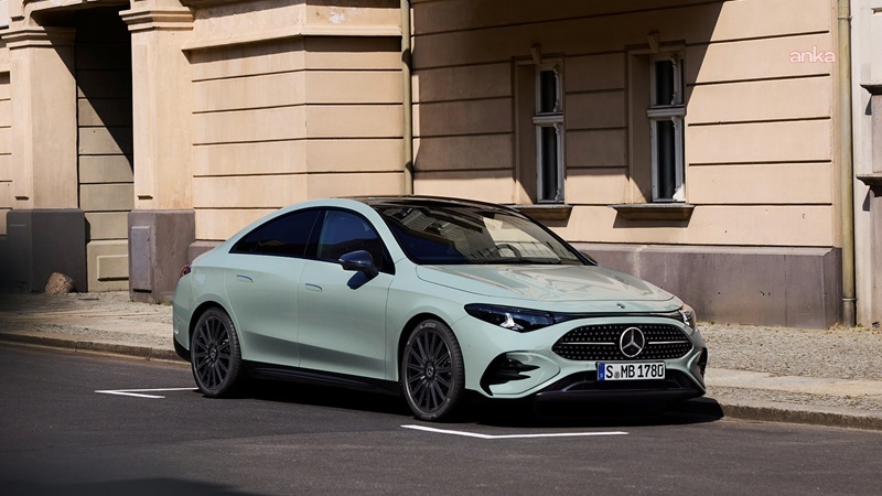 48 volt teknolojili, içten yanmalı yeni Mercedes-Benz CLA şimdi Türkiye’de