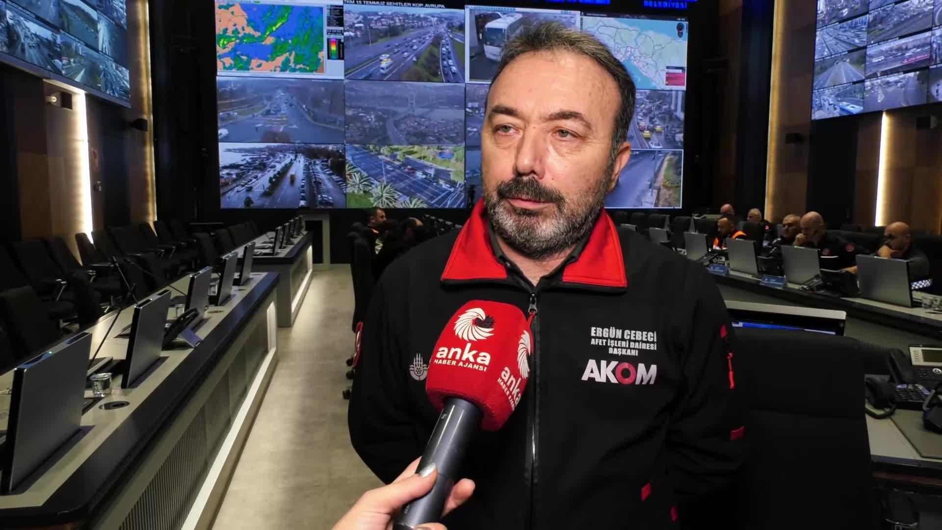 İBB Afet İşleri ve Risk Yönetimi Daire Başkanı Ergün Cebeci son durumu ANKA'ya açıkladı: 90 kilometre hıza ulaşan lodosu İstanbul'da yaşadık