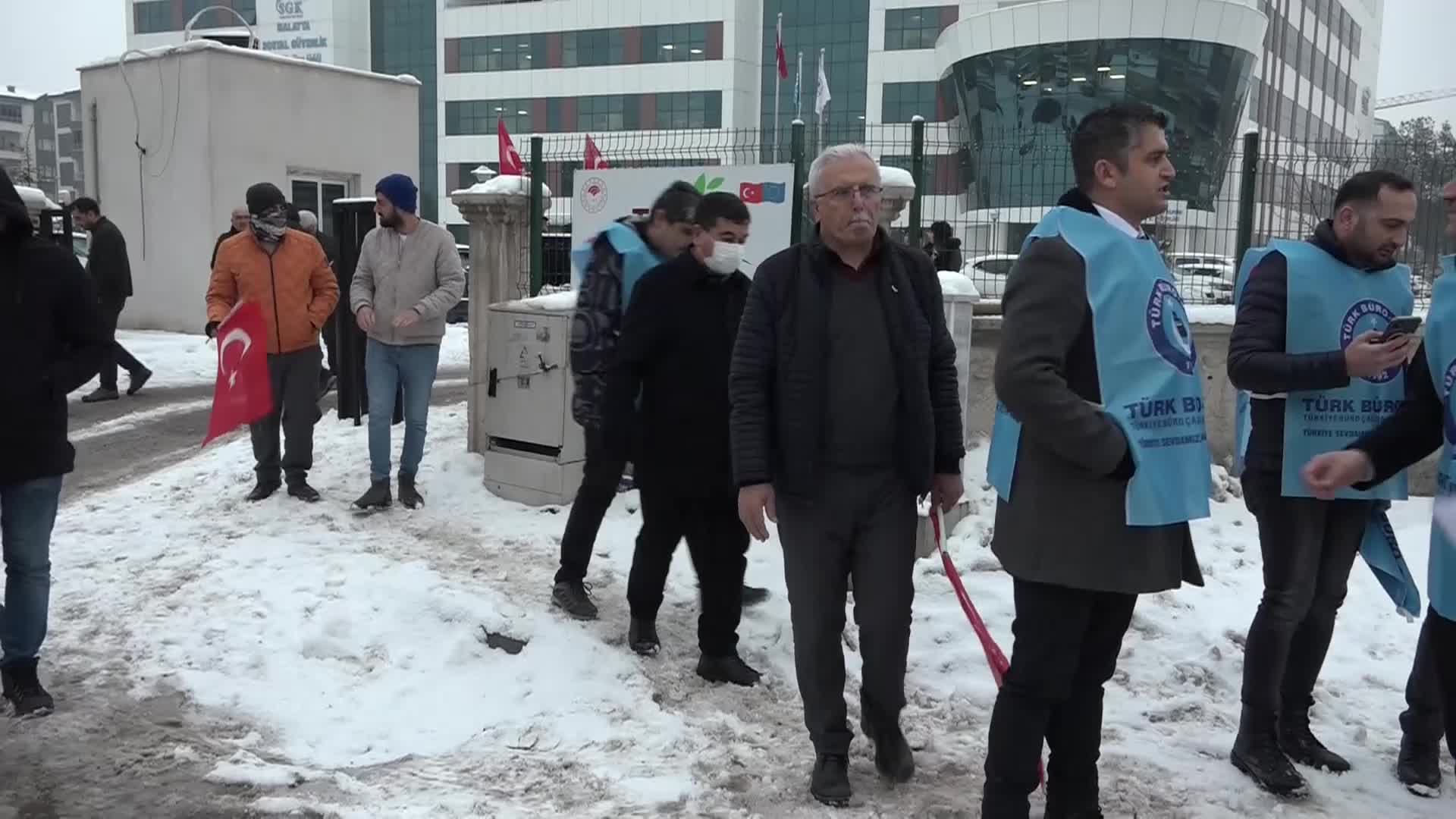 Türk Büro-Sen Malatya 1 No'lu Şube: Kamu görevlilerine yönelen şiddeti lanetliyoruz
