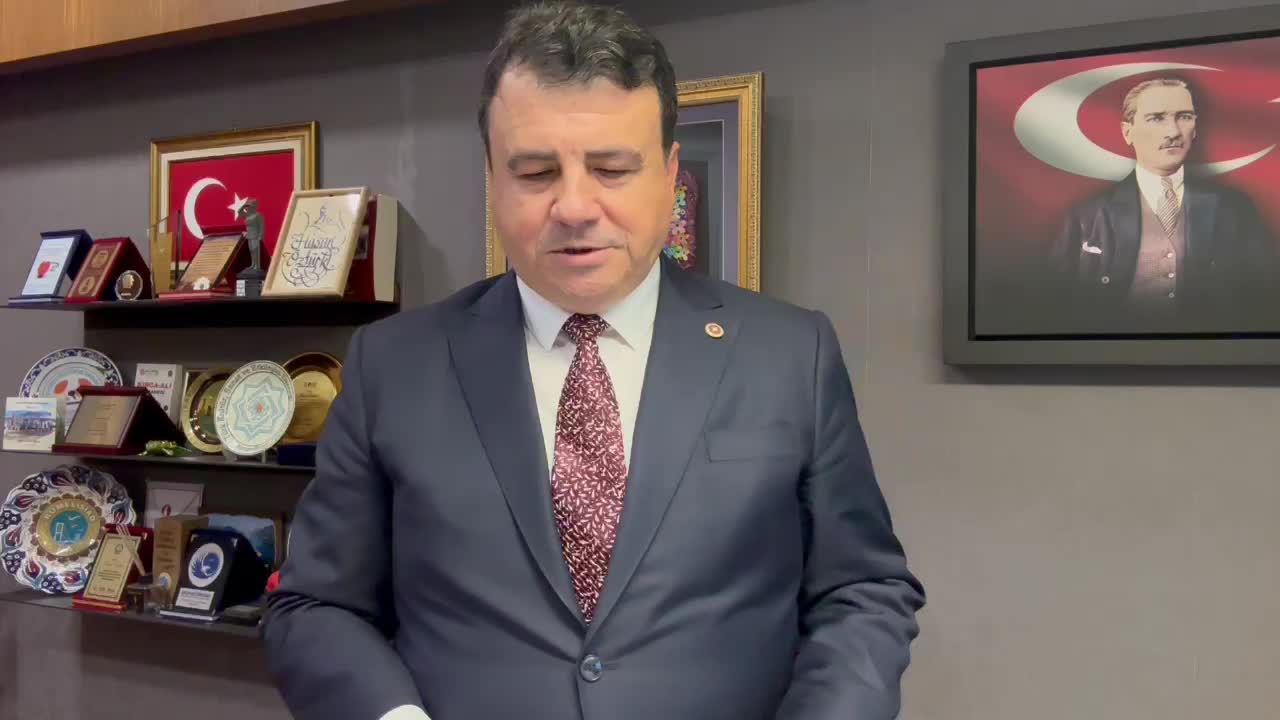 CHP'li Öztürk: "Vatandaş ENAG enflasyonunu yaşıyor ama saray ona TÜİK zammını reva görüyor"