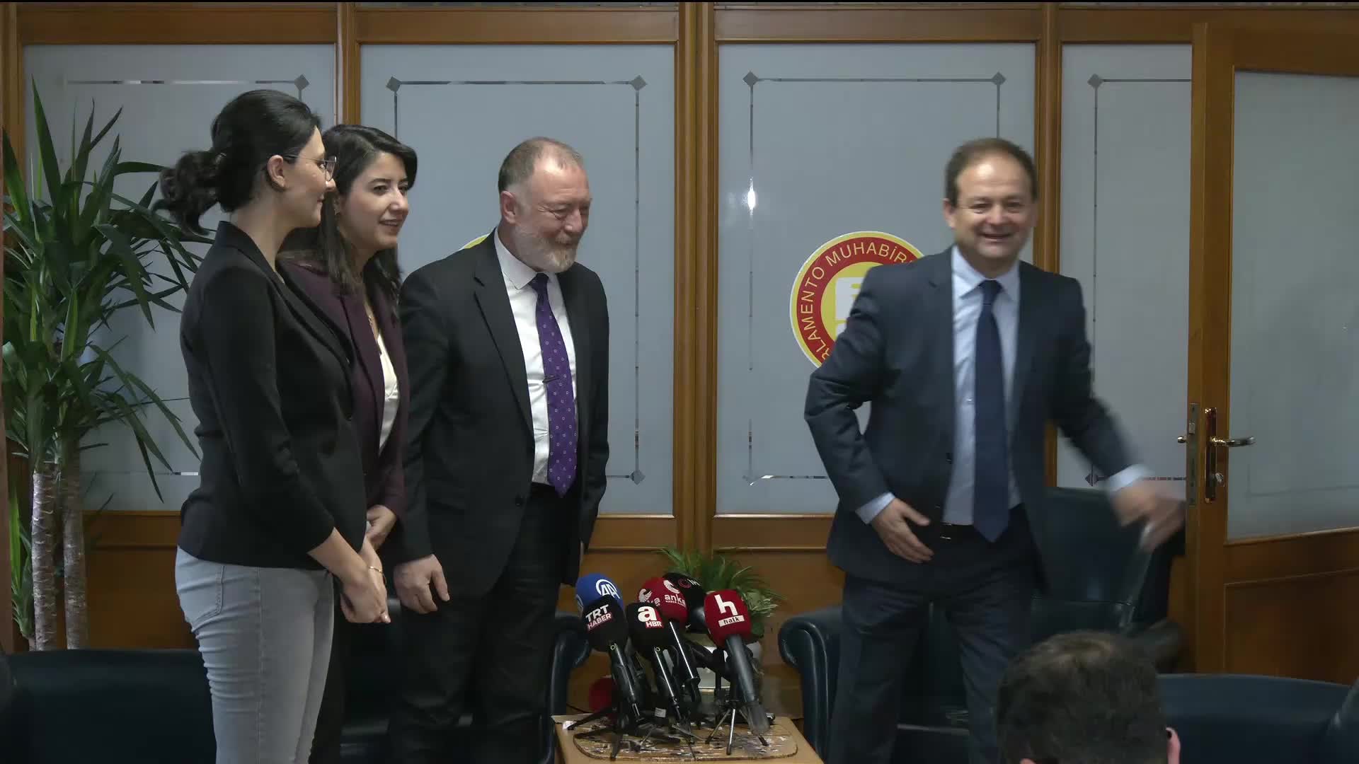 Sezai Temelli: Türkiye, Suriye için arabuluculuk yapmalı, SDG ile görüşmelere başlamalı