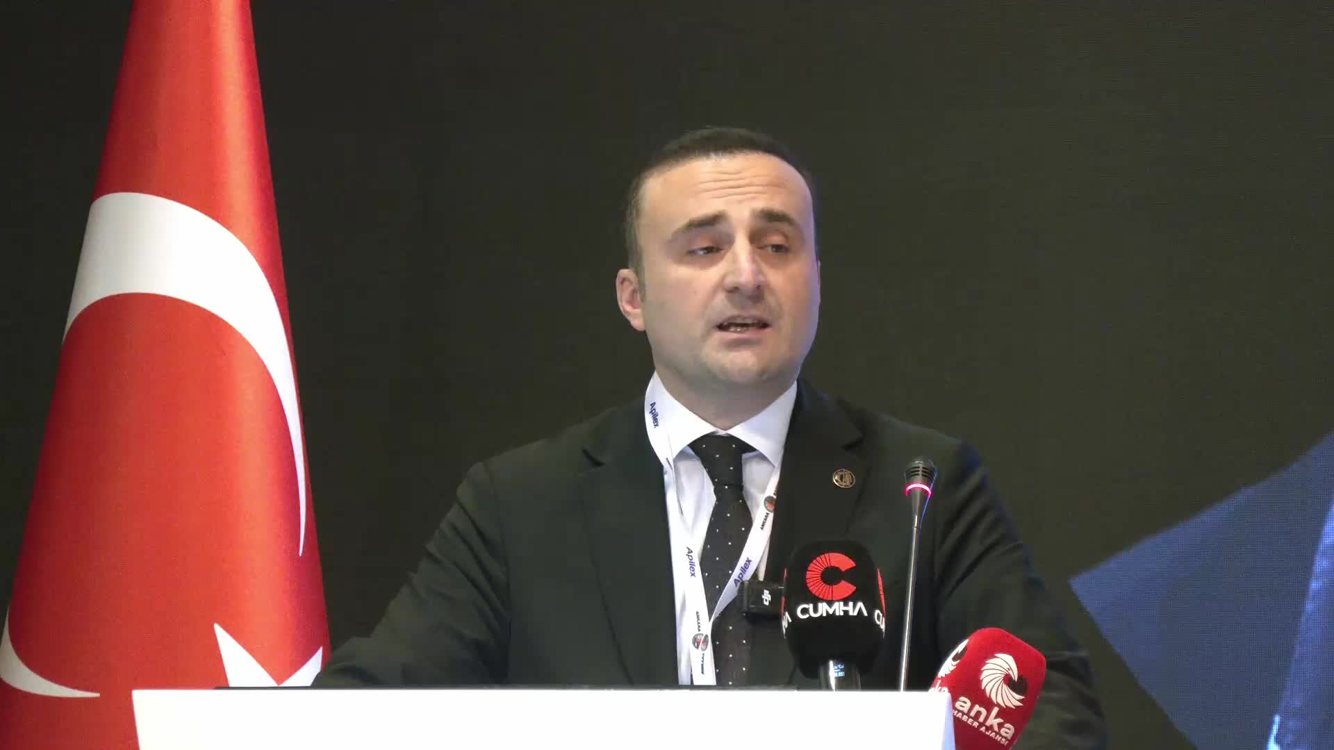 Ankara Barosu’nun 14. Uluslararası Hukuk Kurultayı başladı… Baro Başkanı Köroğlu: “Hukuk devleti, şekli bir itaat rejimi değil; insan haklarını merkeze alan bir adalet anlayışıdır”