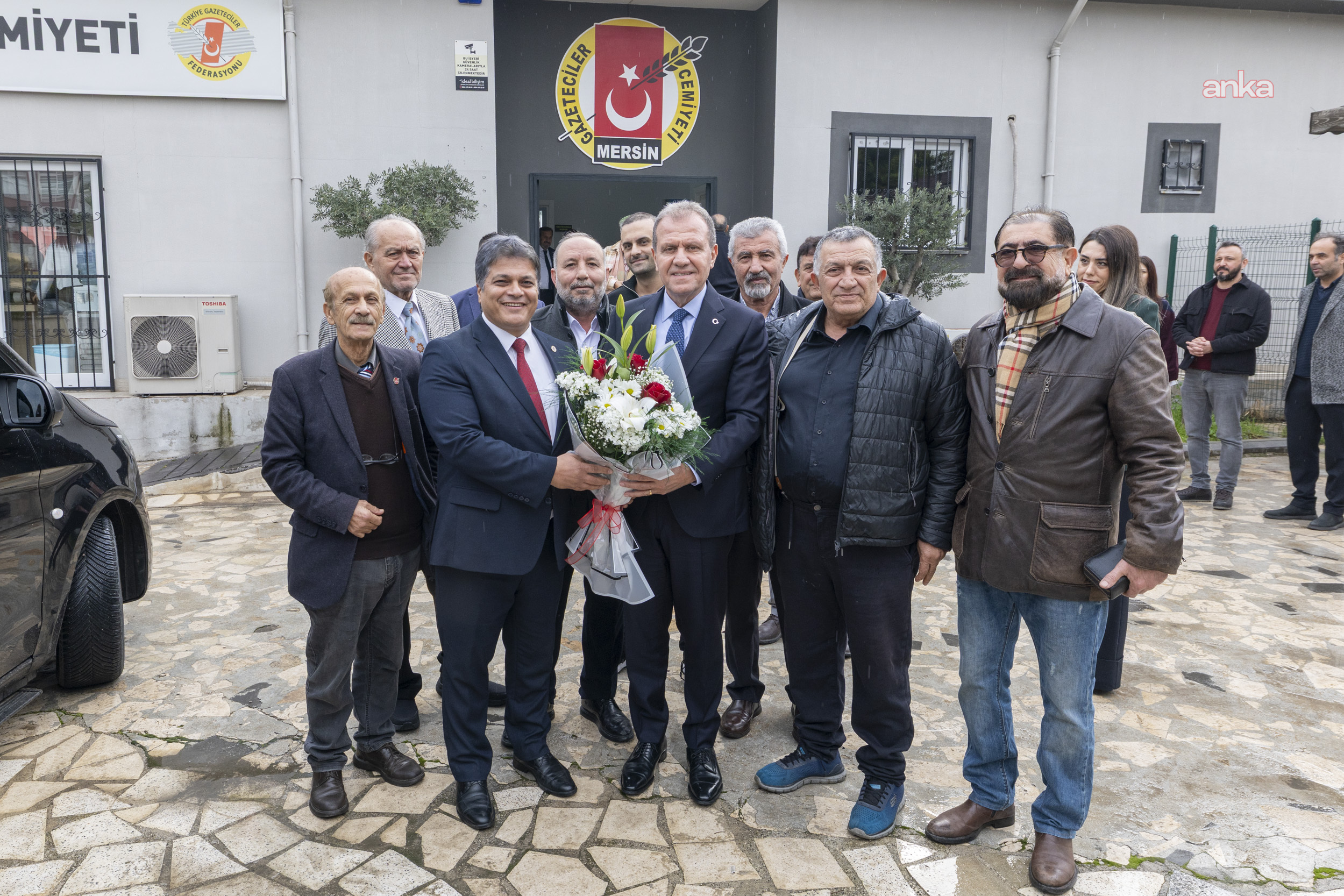 Mersin Büyükşehir Belediye Başkanı Seçer'den Mersin Gazeteciler Cemiyeti'ne ziyaret