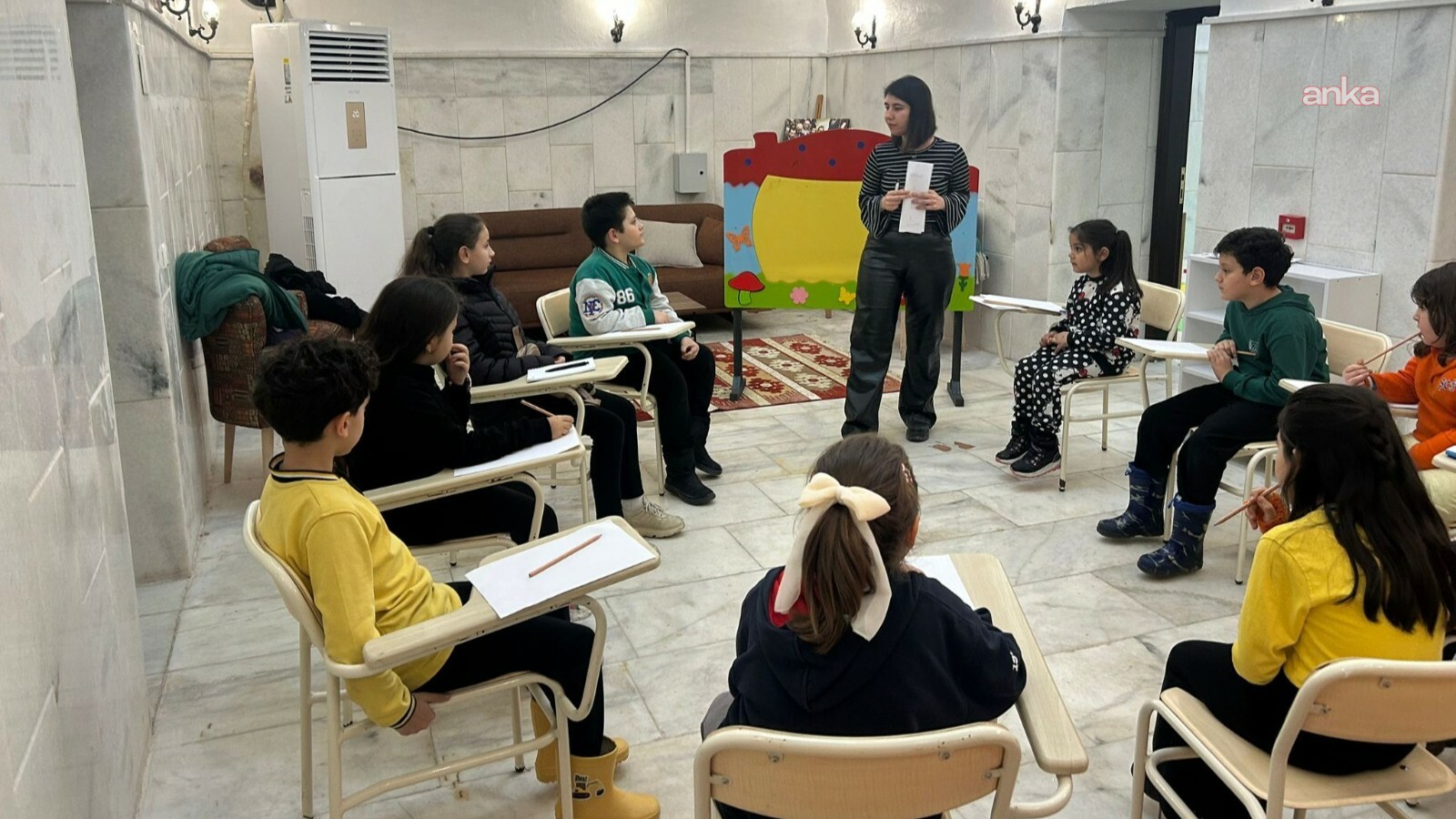 Gemlik Belediyesi'nden kadın ve çocuklara ücretsiz İngilizce eğitimi