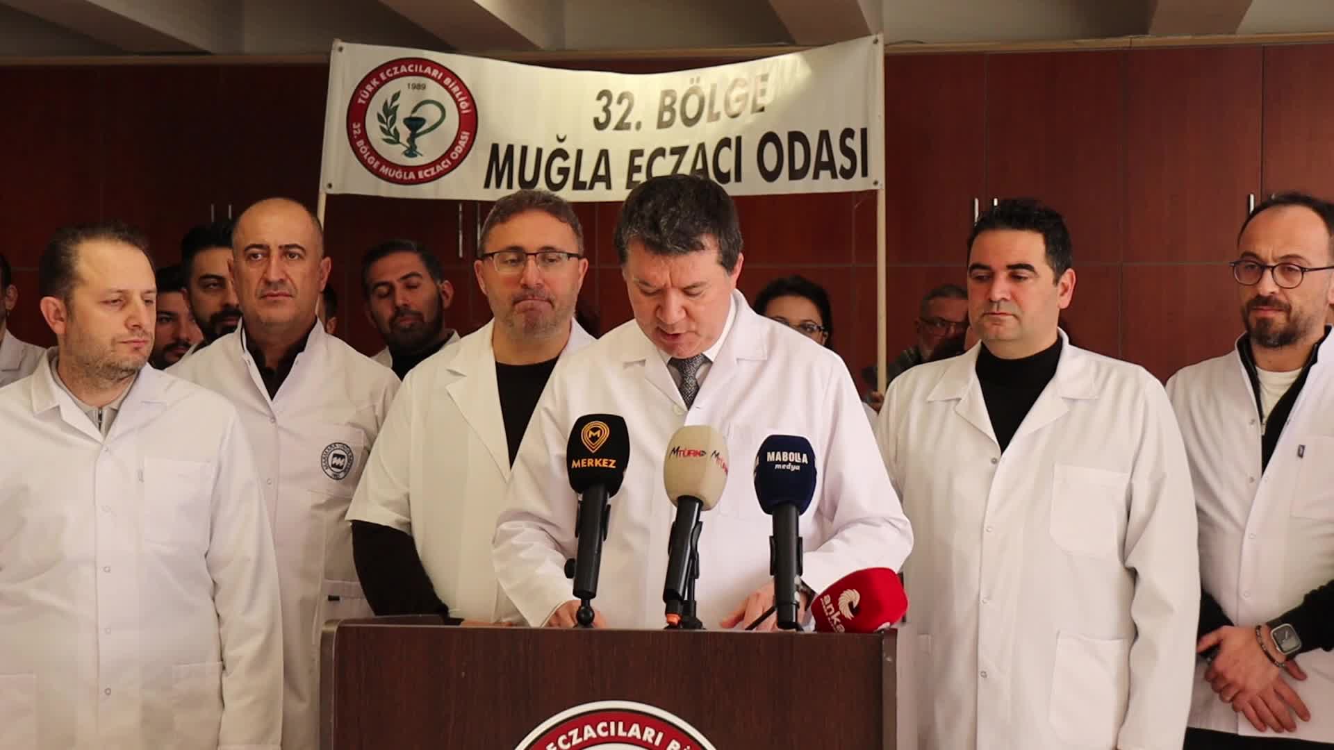 Muğla Eczacı Odası'ndan "kamu kurum iskontosu" uyarısı: Halk sağlığı, ilaç şirketlerinin mali gerekçelerine kurban edilmekte