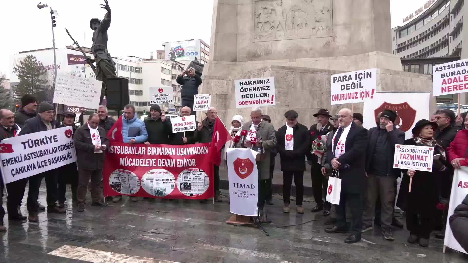 Türkiye Emekli Astsubaylar Derneği: 1975 mağdurlarına iadeiitibar istiyoruz