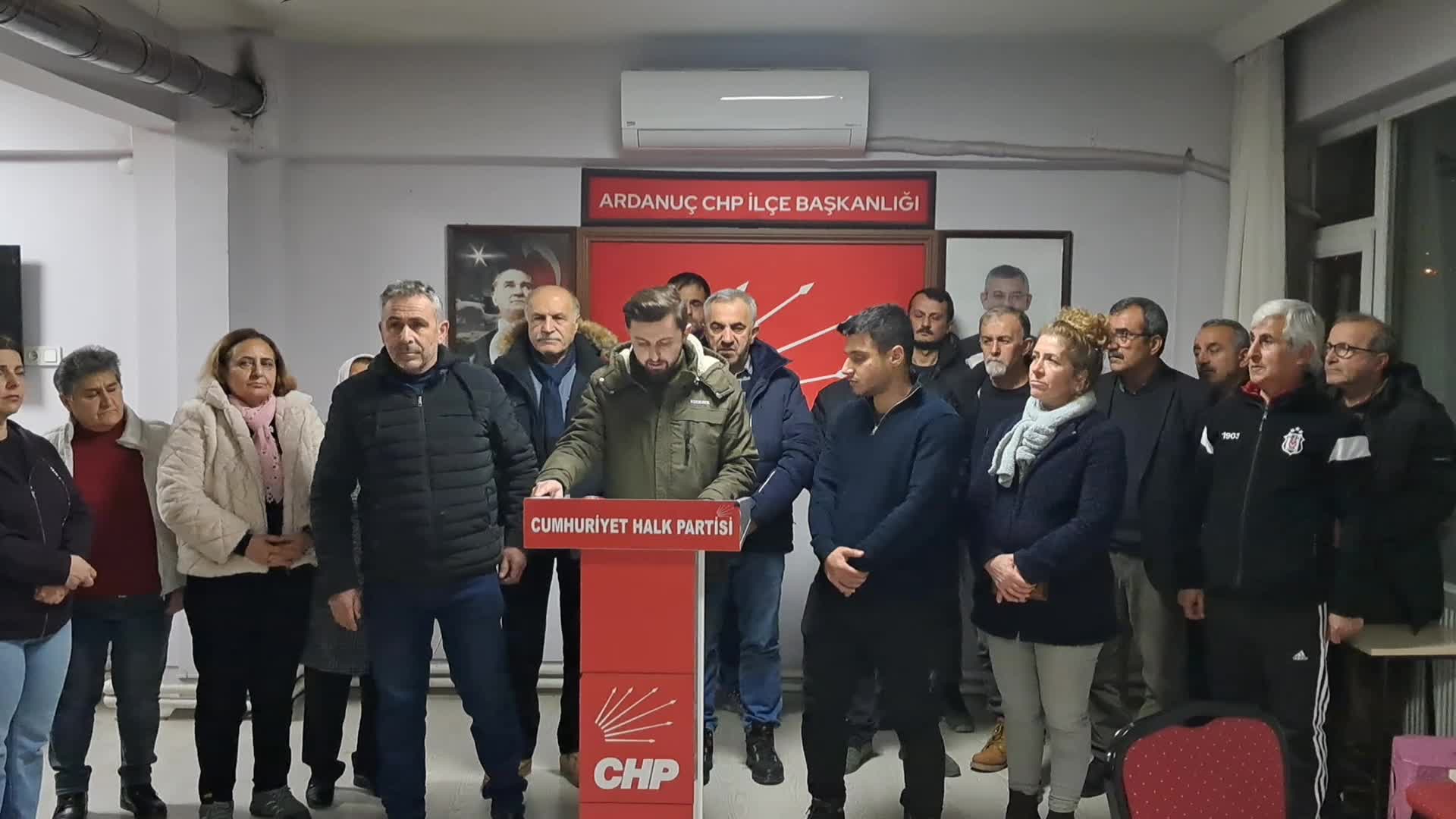 CHP Ardanuç İlçe Başkanlığı’ndan emekli zamlarına tepki: "Emekliler ömrünün sonunda muhtaç değil, başı dik yaşamak istiyor"