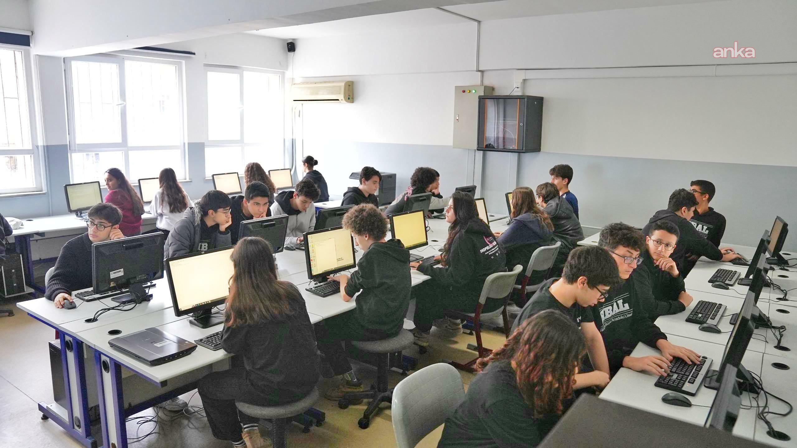 İETT’den bir okula daha bilgisayar desteği