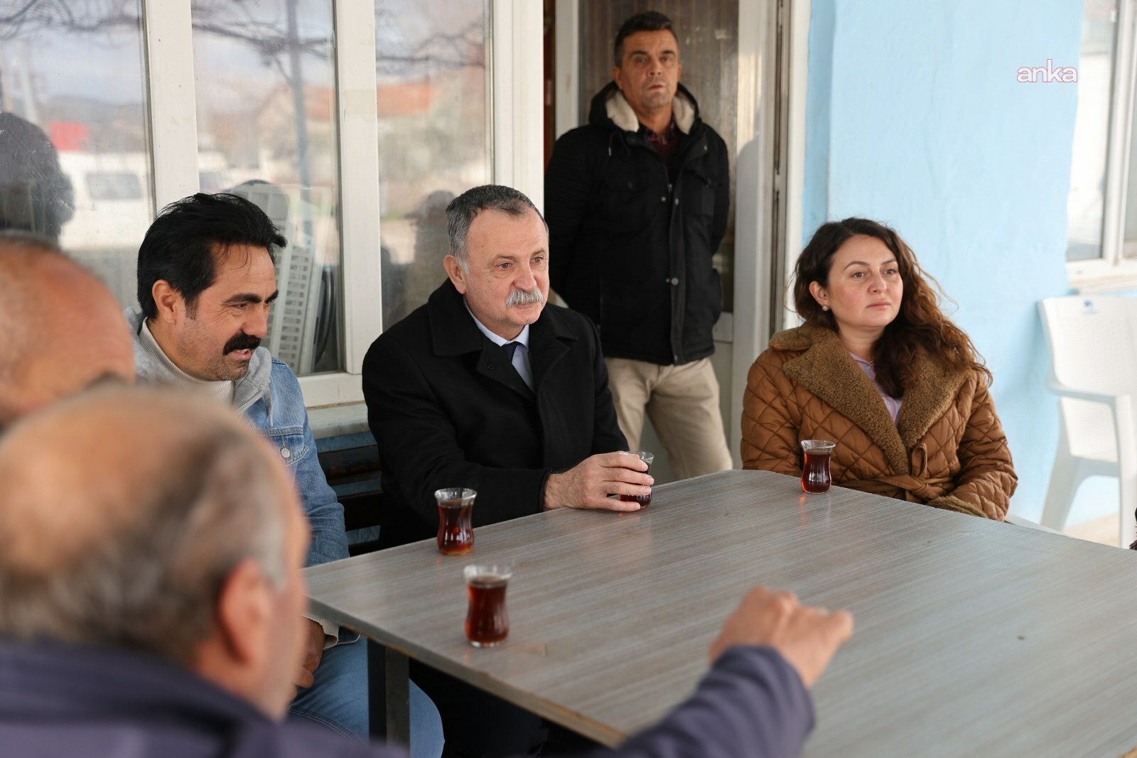 Yunusemre Belediye Başkanı Balaban, Karaveliler Mahallesi sakinlerini dinledi