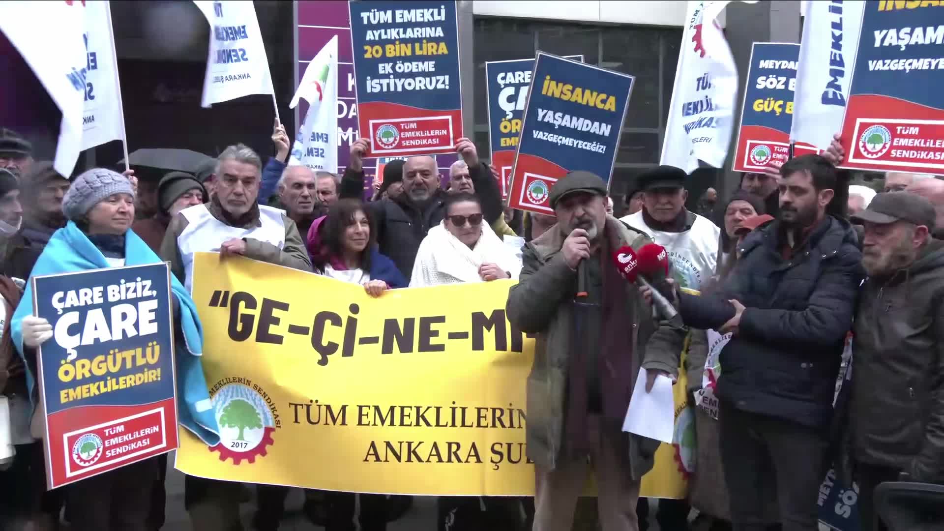 CHP'nin emekliler için "Meclis'i terk etmeme" eylemine Tüm Emekli-Sen'den destek açıklaması: "Emekten yana güçleri TBMM’deki direnişe ve sokaktaki mücadeleye omuz vermeye çağırıyoruz"