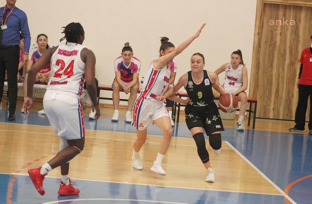 MERSİN BÜYÜKŞEHİR KADIN BASKETBOL TAKIMI 5. GALİBİYETİNİ ALDI