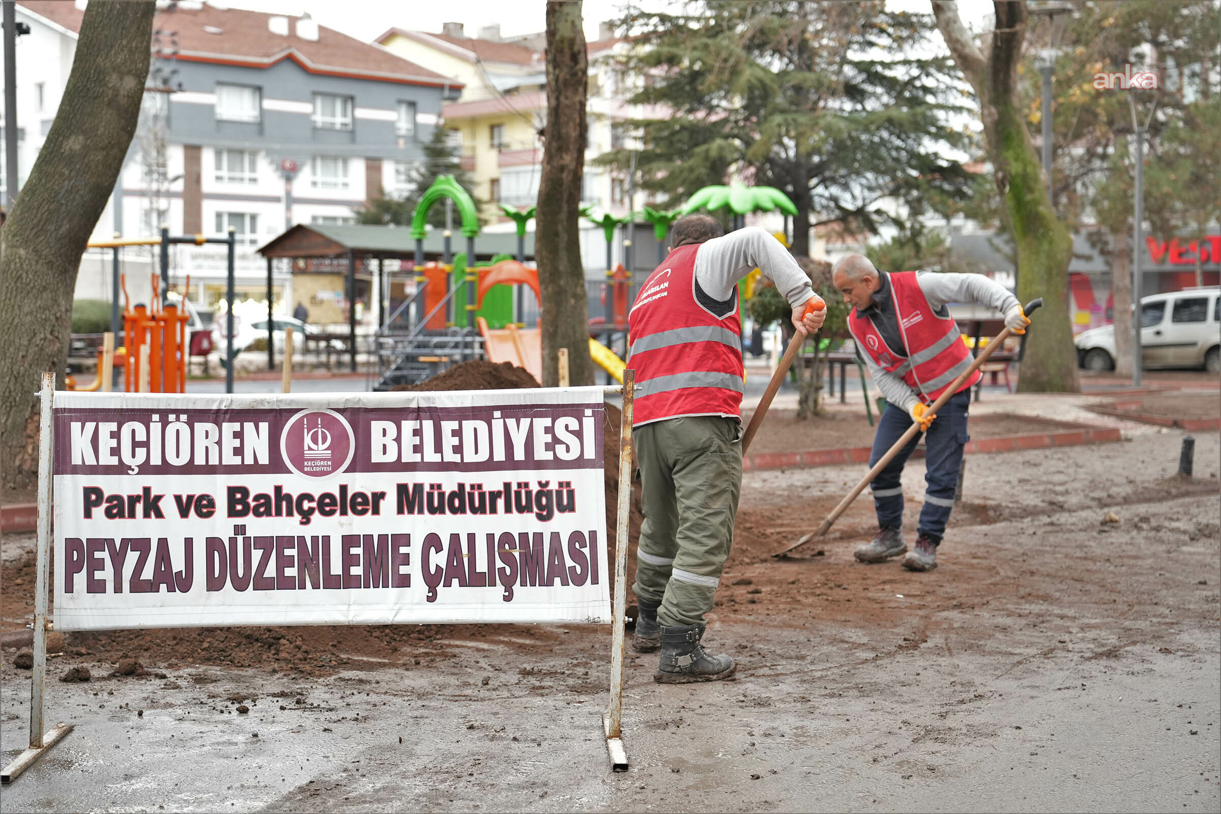 Keçiören’in park ve bahçeleri yenileniyor