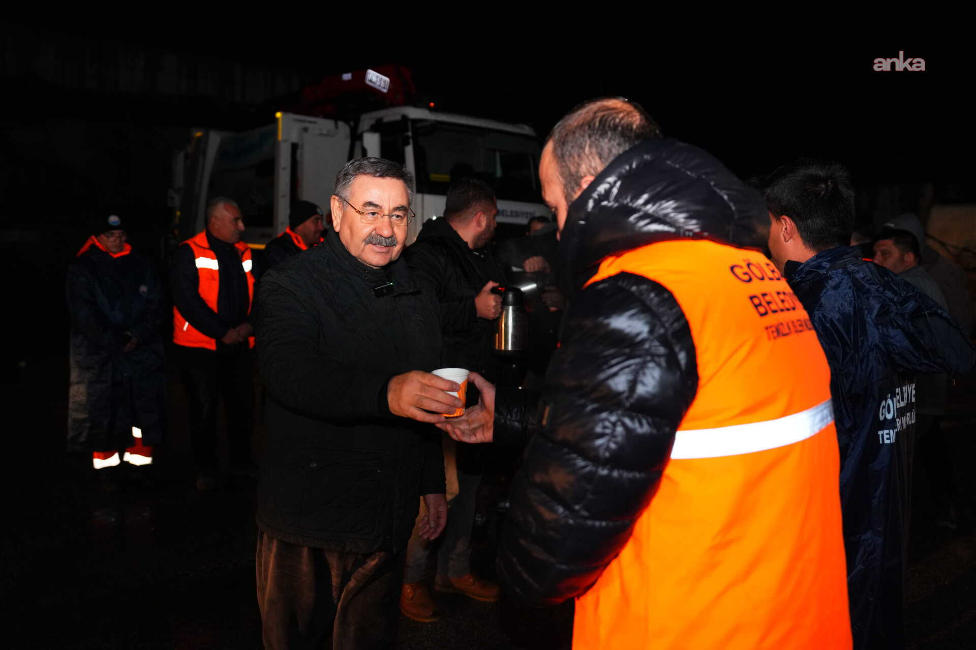 Gölbaşı Belediye Başkanı Odabaşı’ndan karla mücadele ekiplerine ziyaret