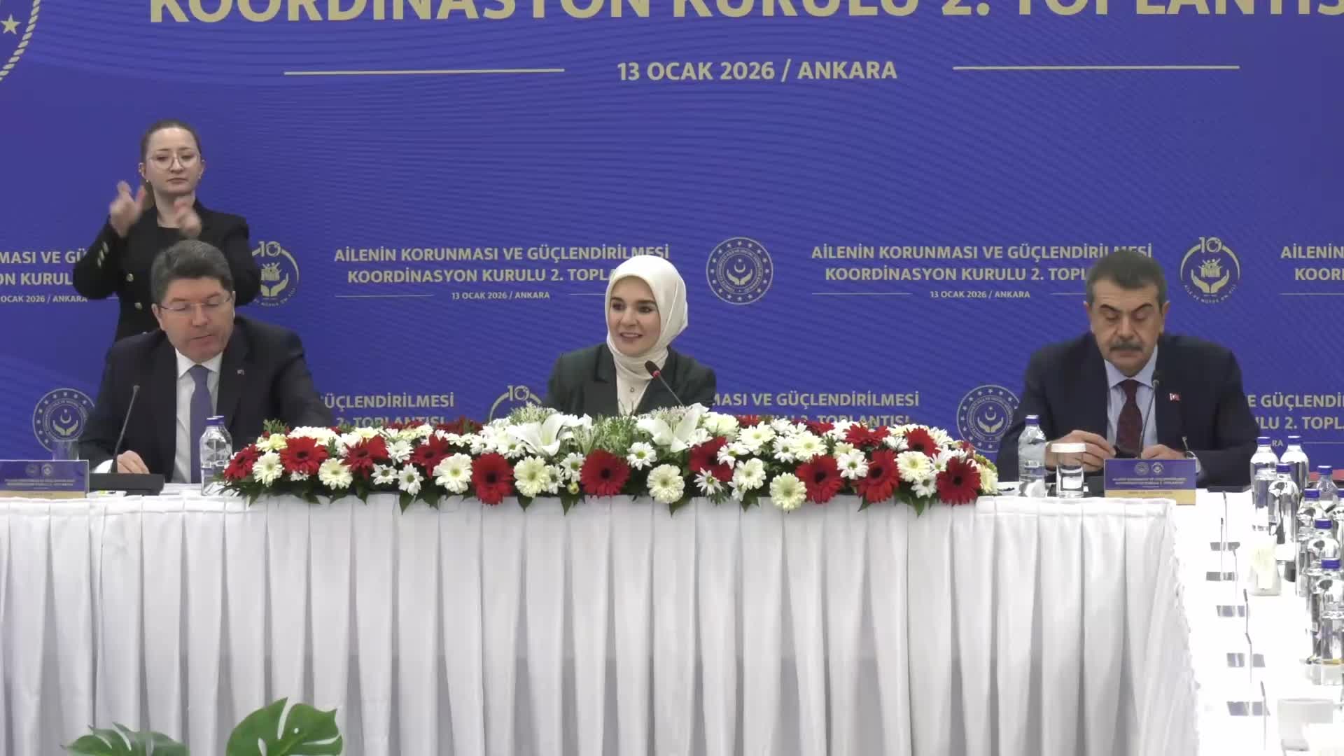 Adalet Bakanı Tunç: "Başta cinsiyetsizleştirme olmak üzere değerlerimizi aşındıran akımlara karşı gerekli tüm önleyici adımları atacağız"