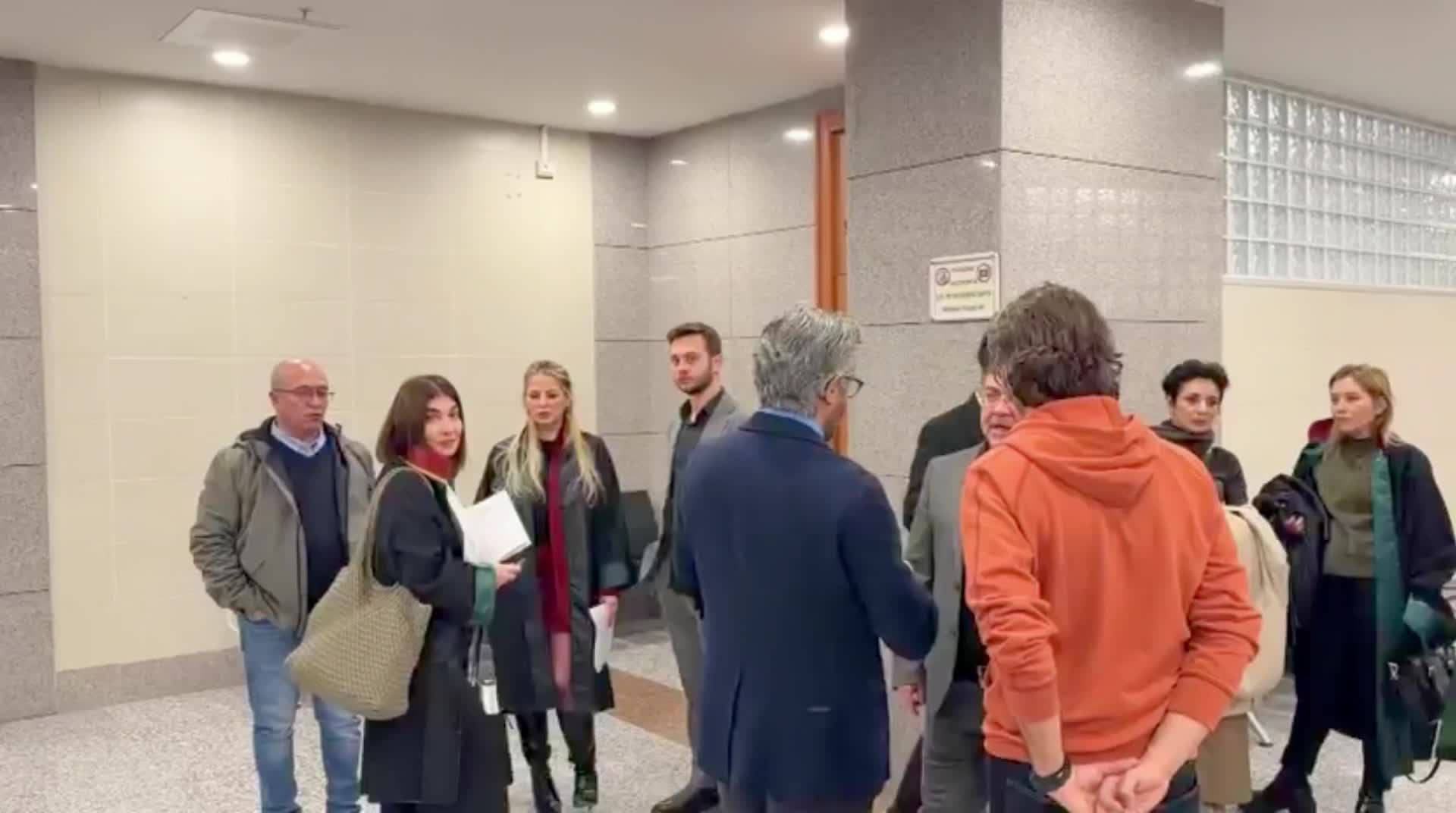 Halk TV’ye yönelik “bilirkişi” davasında tüm sanıkların yurt dışına çıkış yasağı kaldırıldı