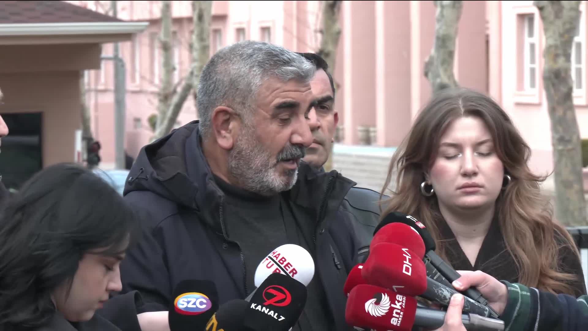Adalet Bakanı Tunç ile görüşen Rojin'in babası Nizamettin Kabaiş: "Görüşme olumlu geçti. İnşallah, Allah’ın izniyle en yakın zamanda her şey çözülecek"