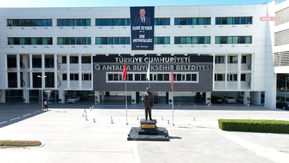 Antalya Büyükşehir Belediyesi'ne operasyon: 20 kişi hakkında gözaltı kararı