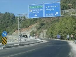 İki belediye başkanından Göcek'teki "Deli Dumrul Tüneli" geçiş ücretlerine tepki