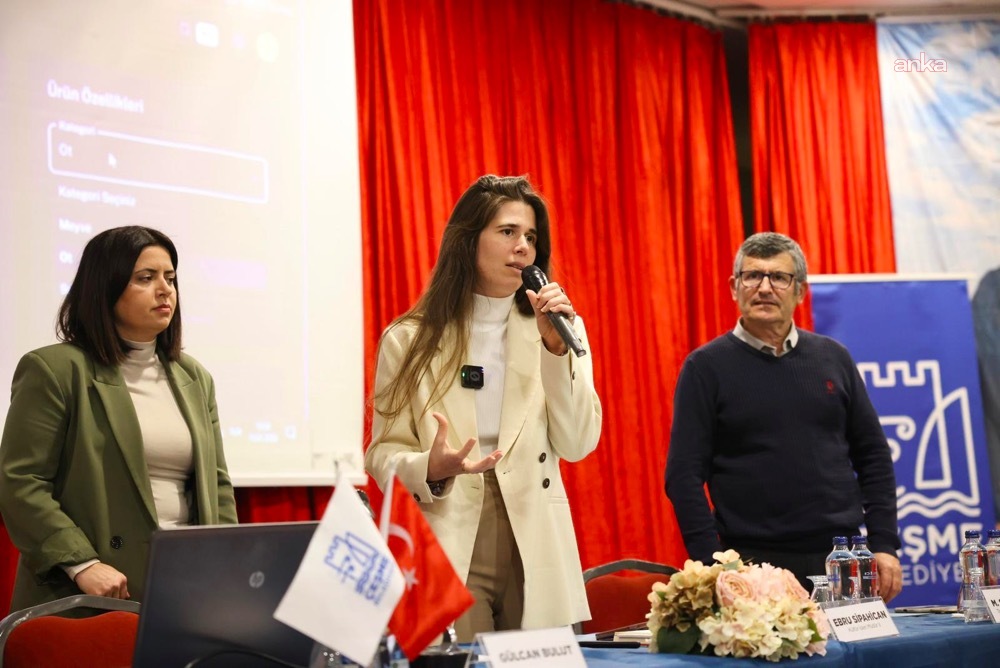 Çeşme Belediye Başkanı Denizli, “Dijital Çiftçilik” projesiyle ilgili üreticilere bilgi verdi