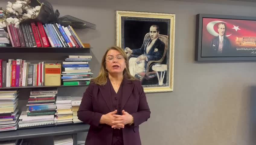 Gülizar Biçer Karaca: Siz Atatürk'ten, İstiklal Marşı'ndan, Atatürk’ün Gençliğe Hitabesi'nden ne istiyorsunuz?