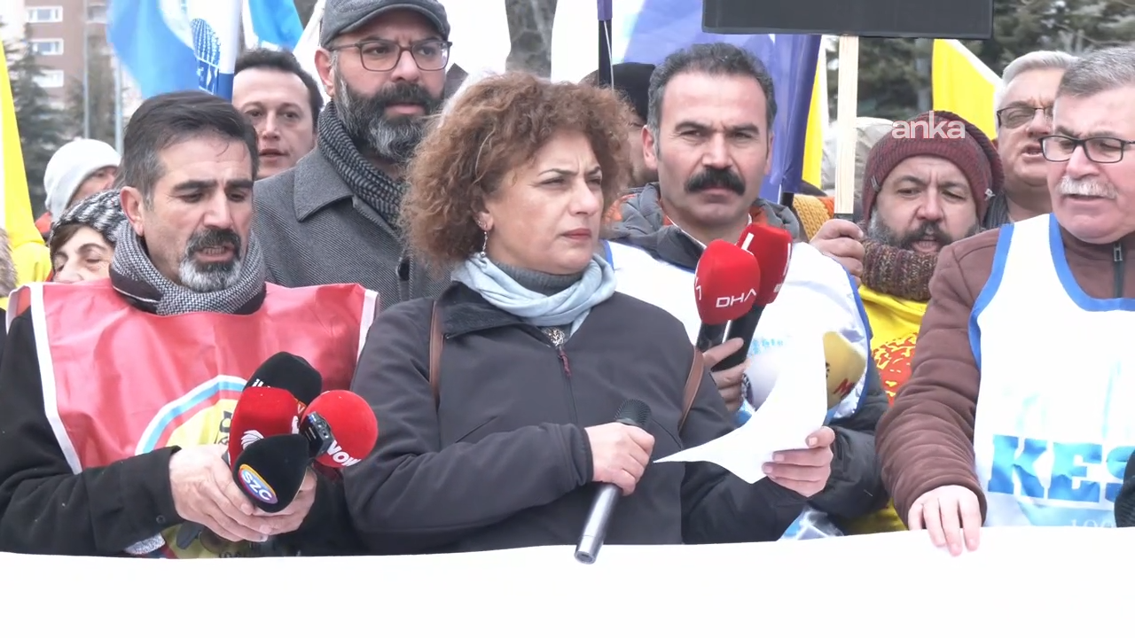 KESK'ten Türkiye genelinde iş bırakma eylemi... KESK Eş Başkanı Ayfer Koçak:  "Maaşlarımızda hemen şimdi, ocak ayından itibaren ek yüzde 20 artış yapılmasını istiyoruz"