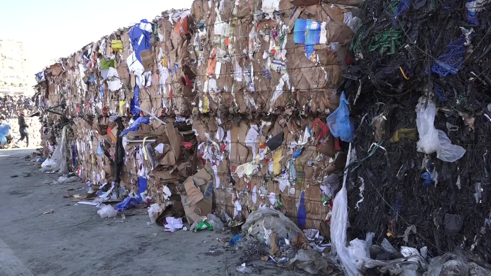 Kuşadası Belediyesi, 2025 yılında tonlarca atığı ekonomiye kazandırdı