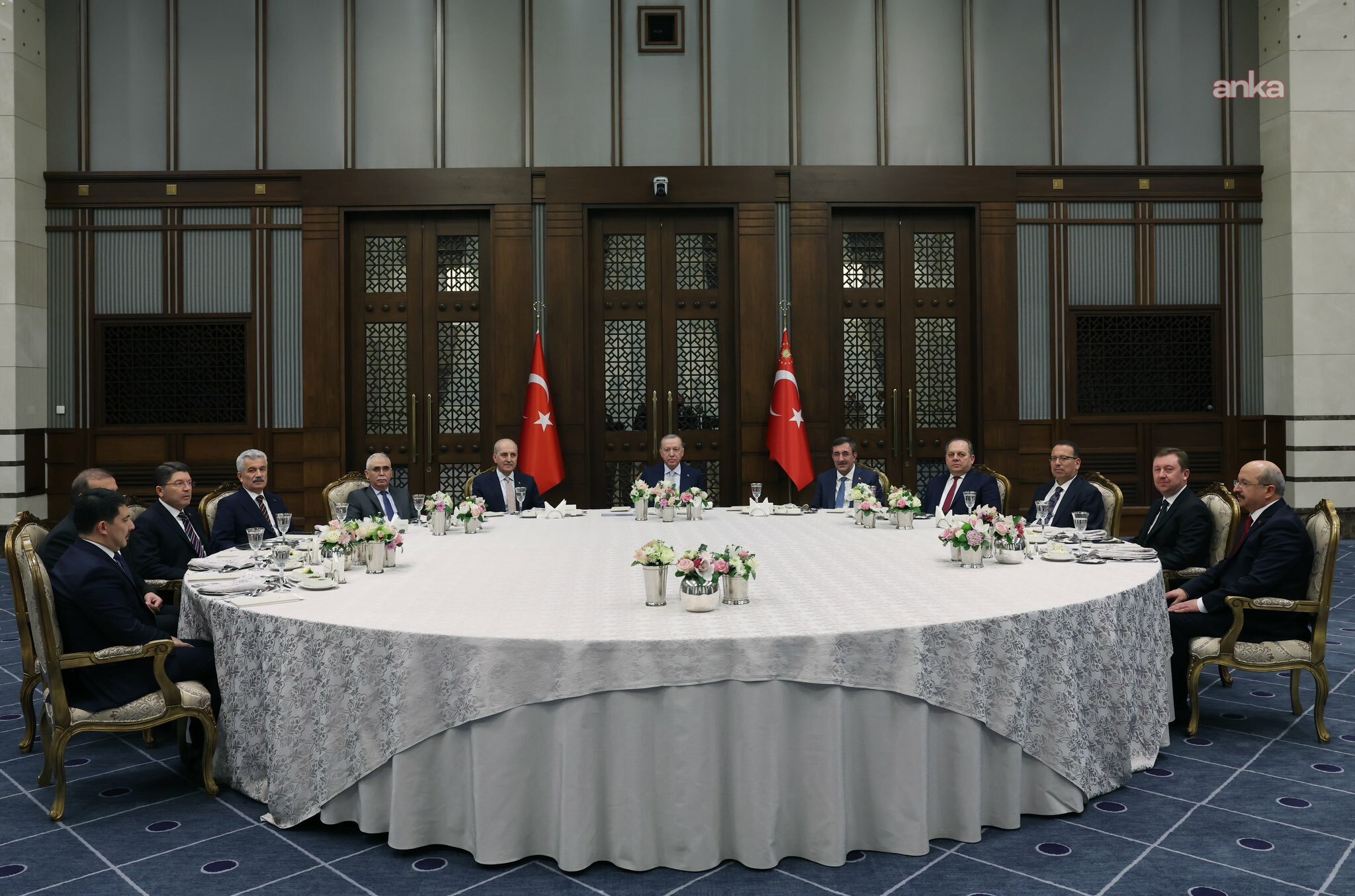 Cumhurbaşkanı Erdoğan, yasama, yürütme ve yargı organlarının temsilcileriyle bir araya geldi